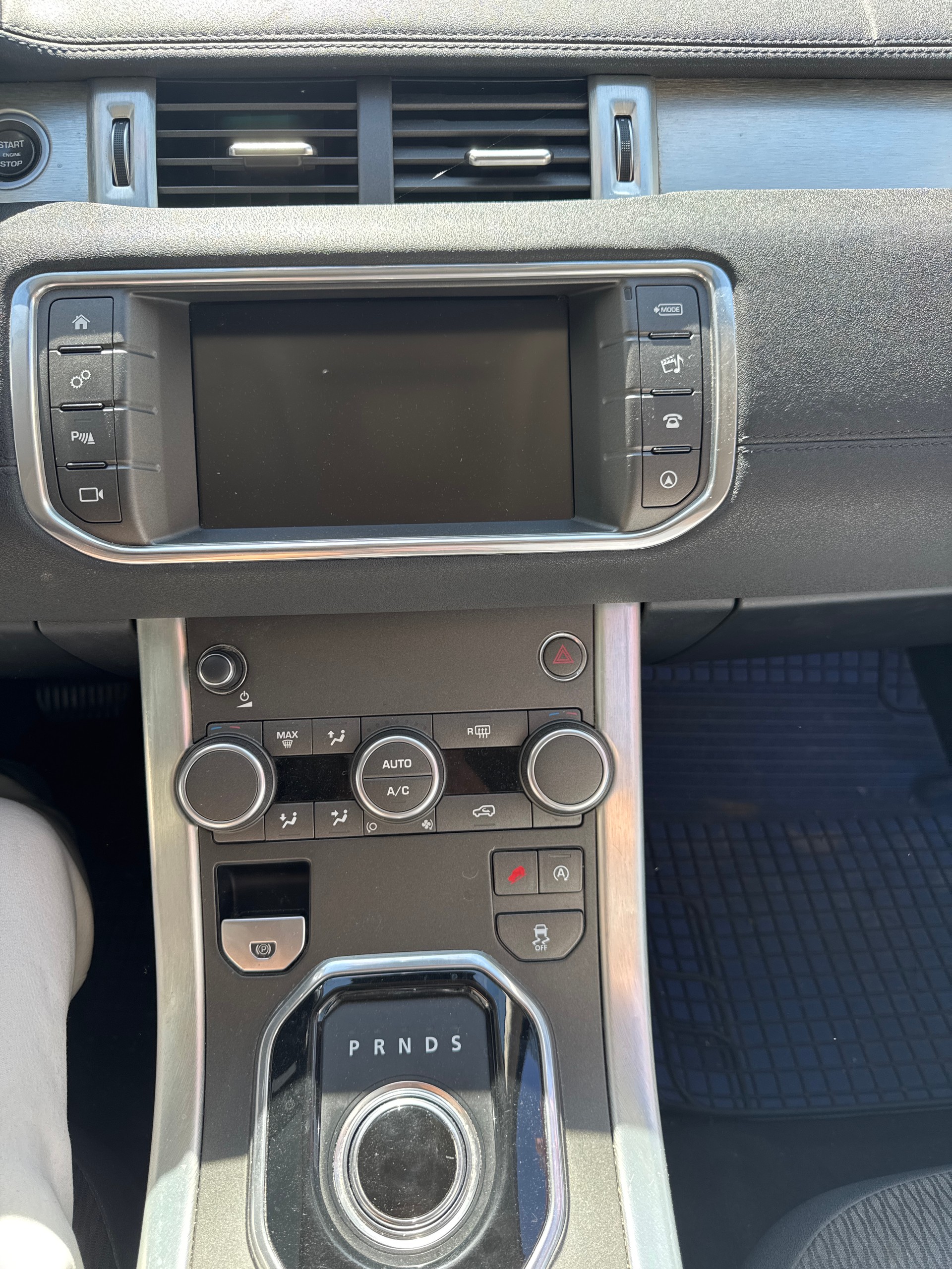 LAND ROVER Range Rover Evoque 2.0 TD4 Pure AT9-image-14