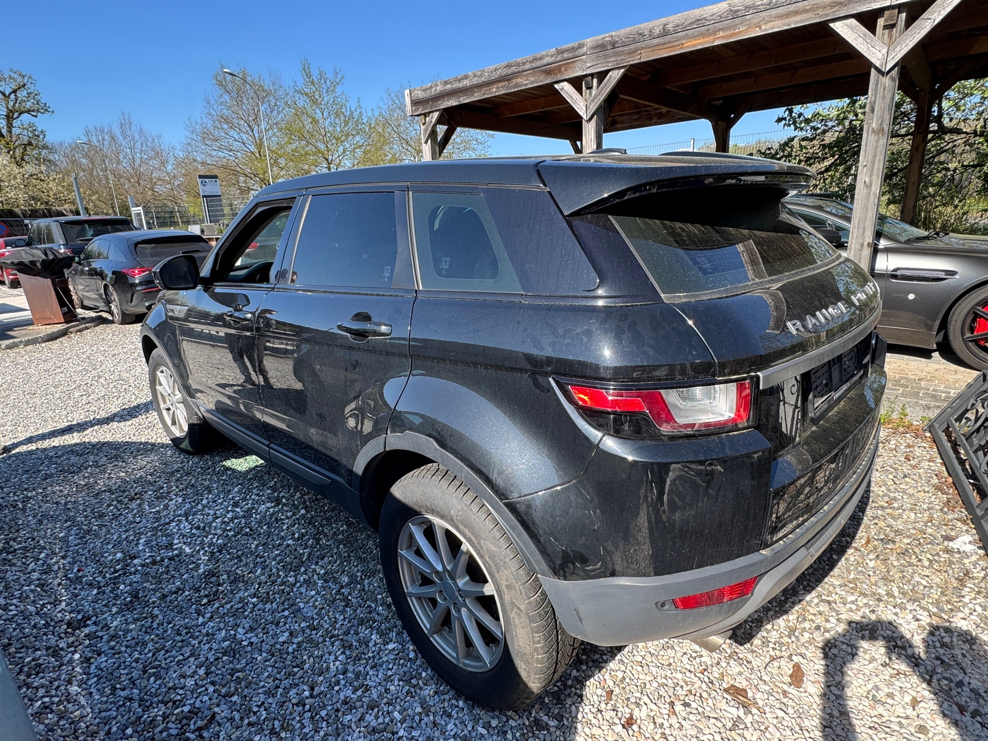 LAND ROVER Range Rover Evoque 2.0 TD4 Pure AT9-image-4
