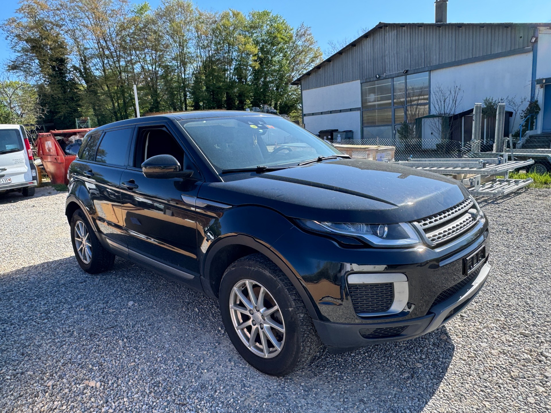 LAND ROVER Range Rover Evoque 2.0 TD4 Pure AT9-image-2