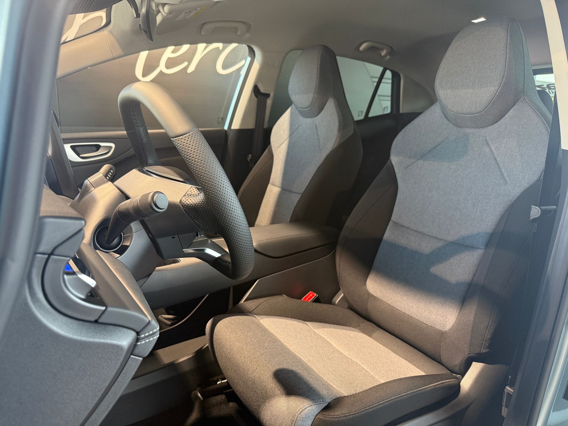 MG 4 Urban 54 kWh Premium-showroom-element-3