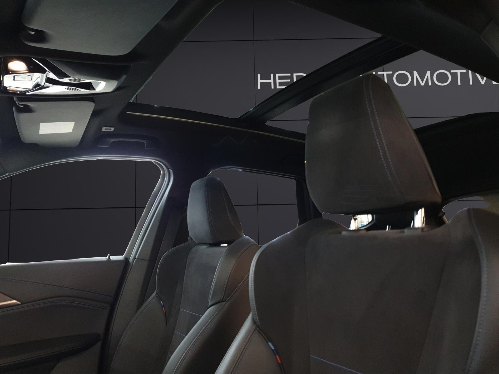 BMW X1 30e xDrive paddles-image-16