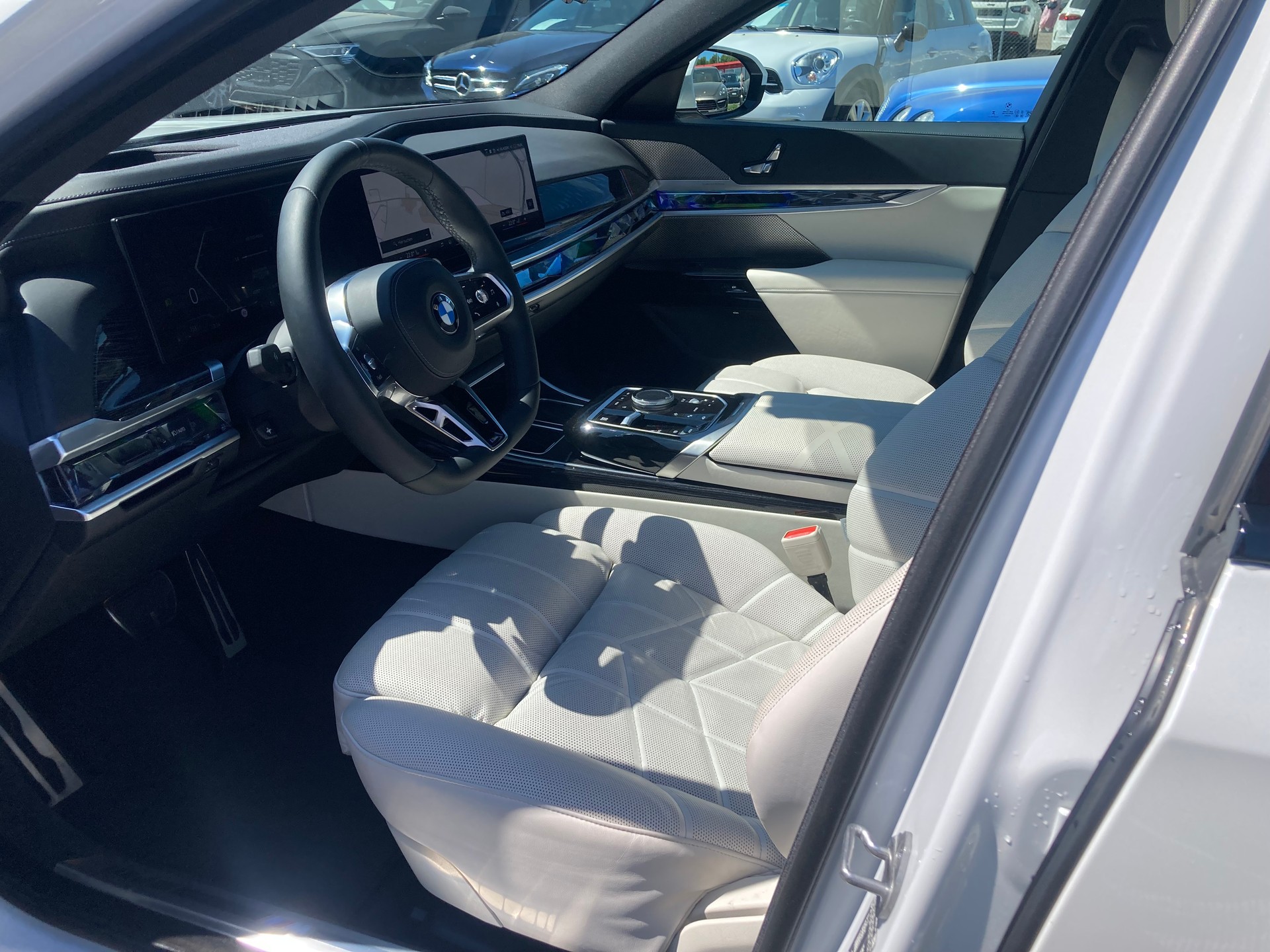 BMW 740d xDrive 48V M Sport Pro Steptronic (CH)-image-6