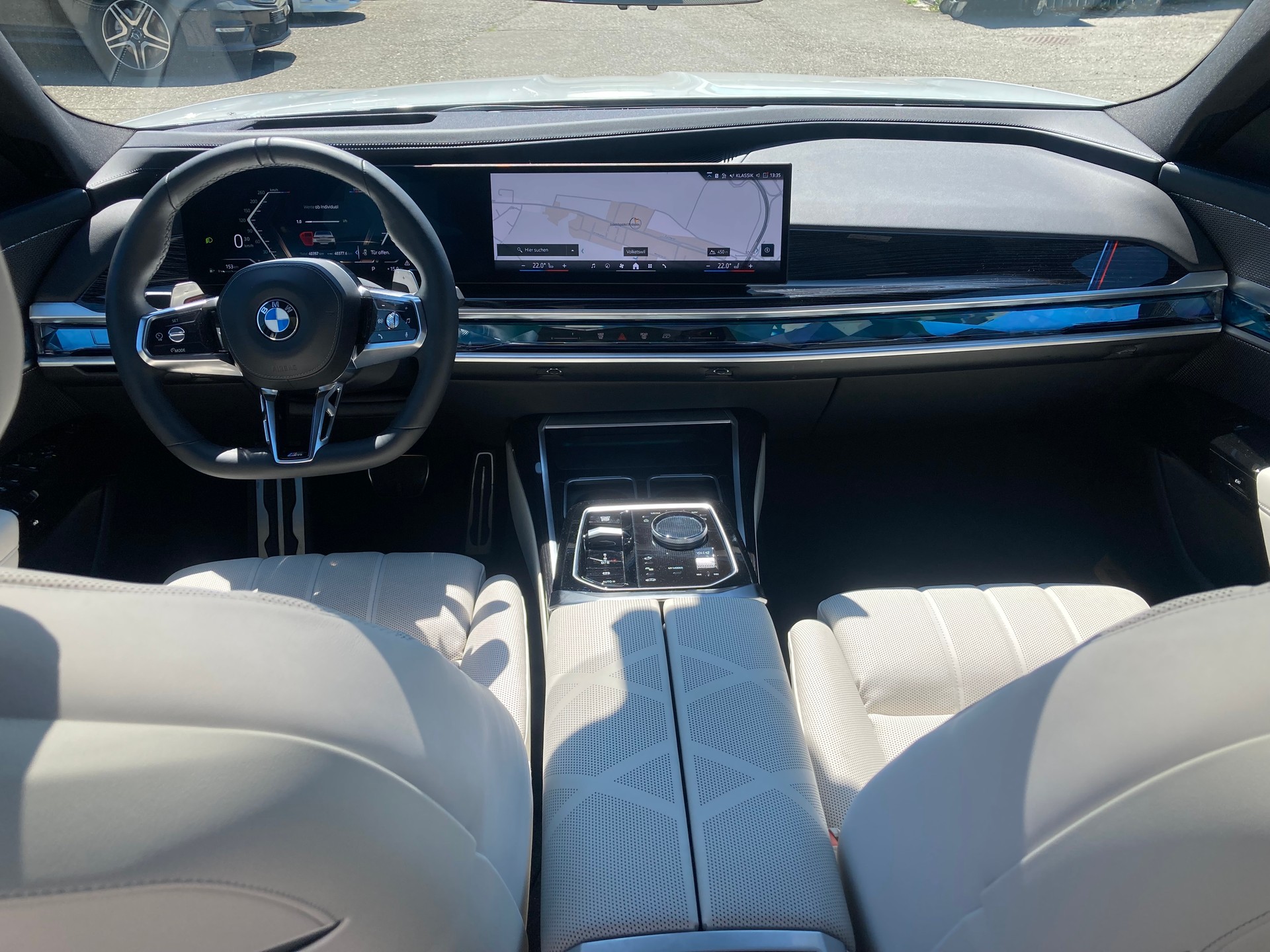 BMW 740d xDrive 48V M Sport Pro Steptronic (CH)-image-8