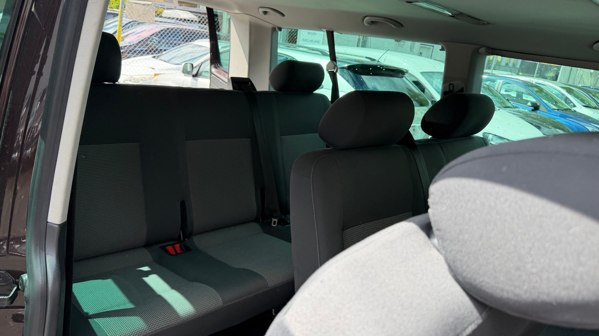VW CARAVELLE COMFORT .LR.2.0 TDI CR-image-12