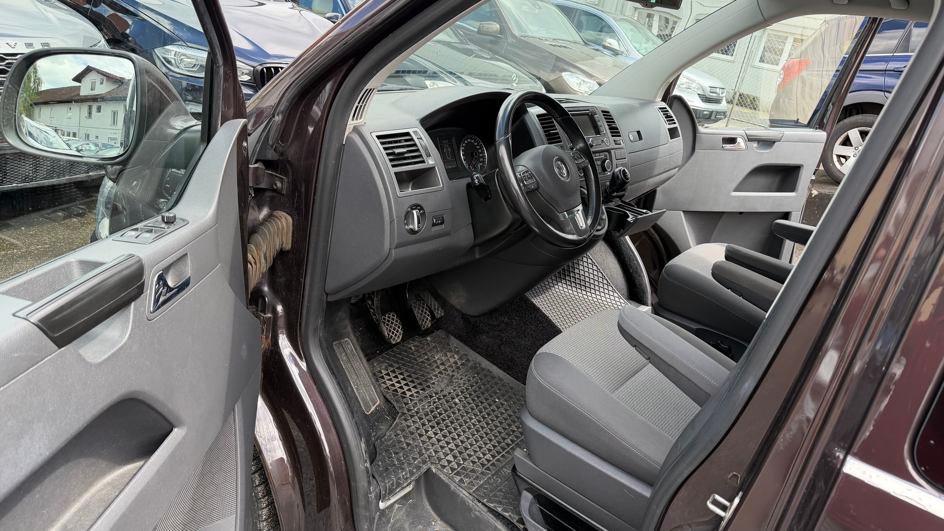 VW CARAVELLE COMFORT .LR.2.0 TDI CR-image-7