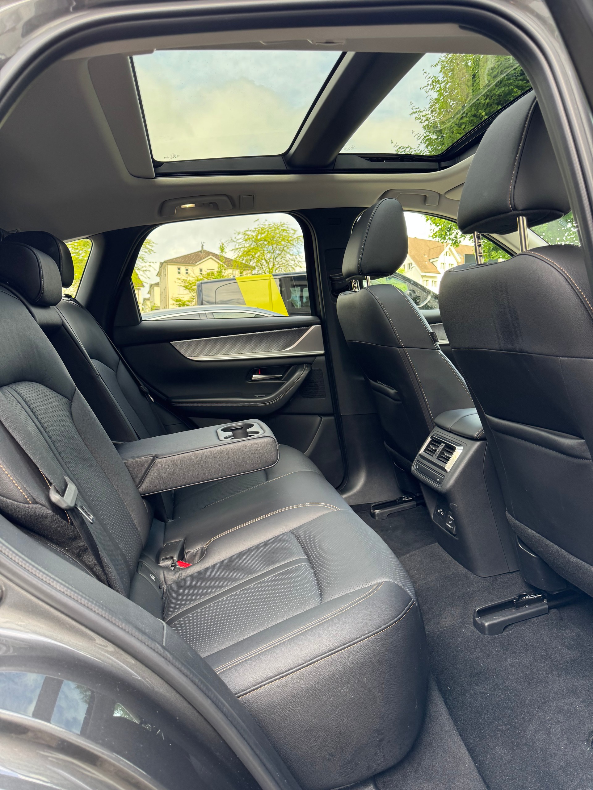 MAZDA 2.5 PHEV Homura-image-9