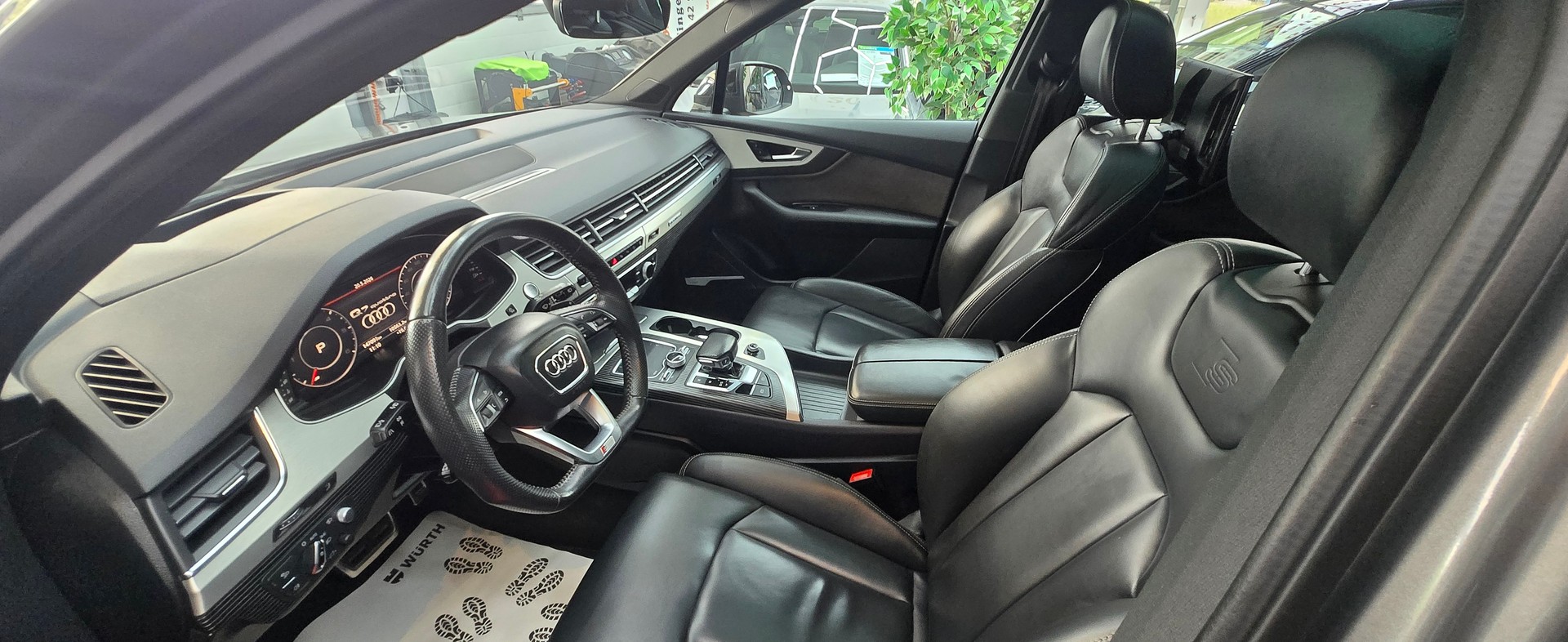 AUDI Q7 3.0 TDI quattro tiptronic S line-image-7