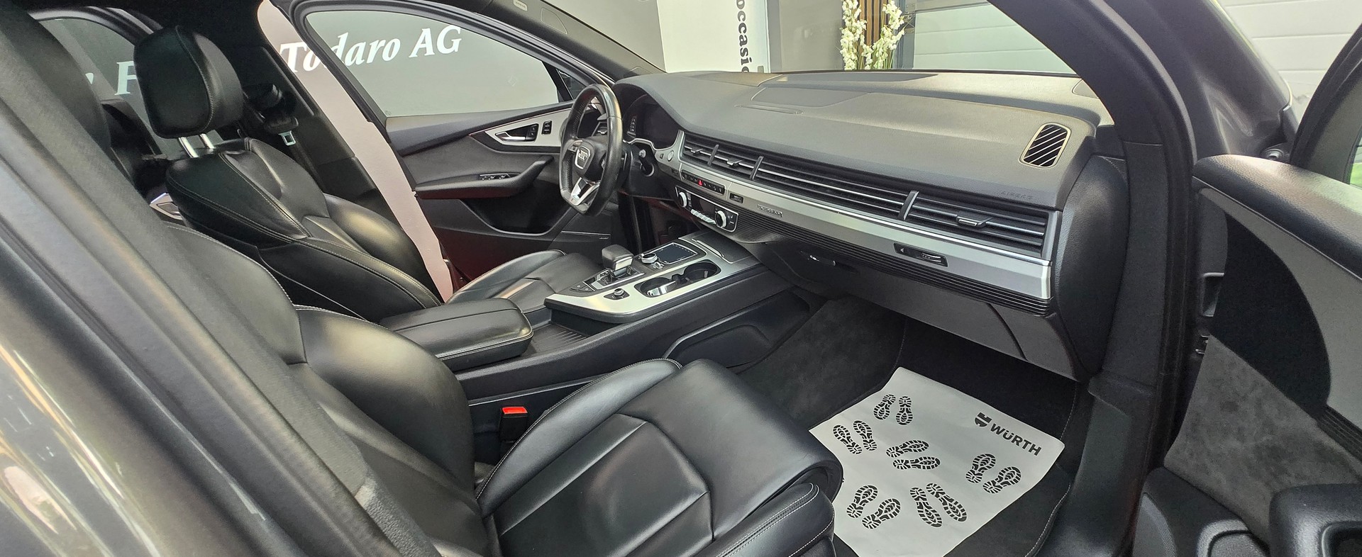 AUDI Q7 3.0 TDI quattro tiptronic S line-image-12