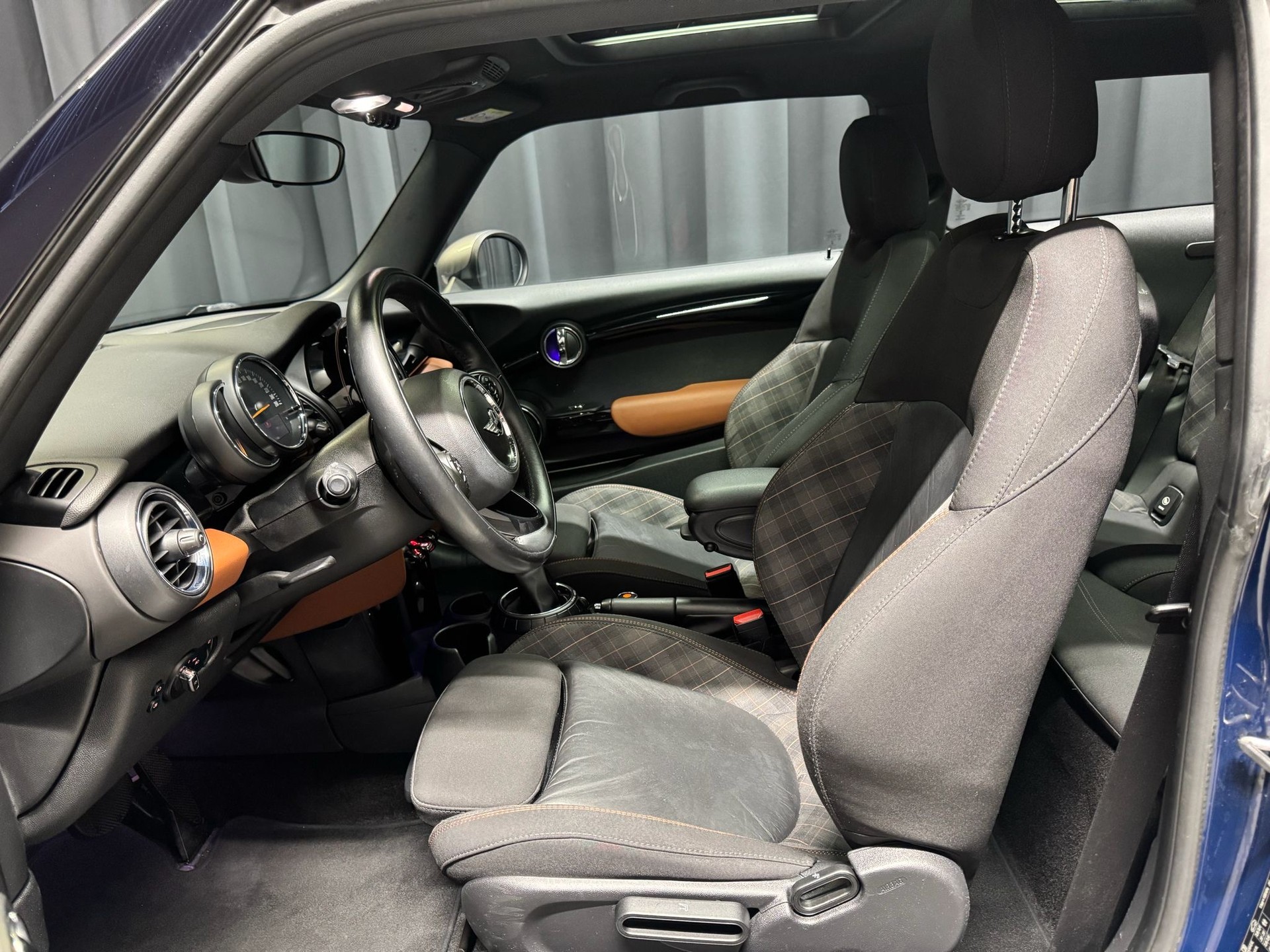 MINI Cooper Steptronic-image-10