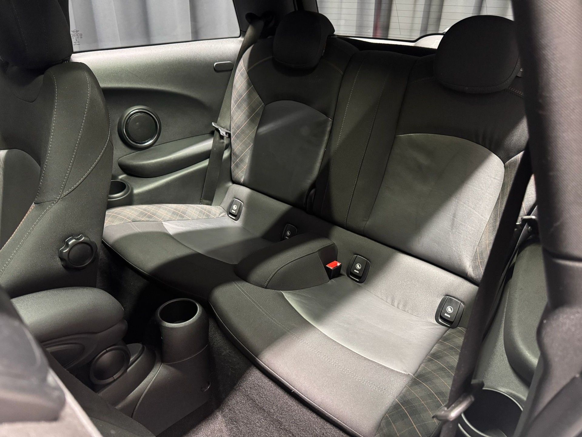 MINI Cooper Steptronic-image-11