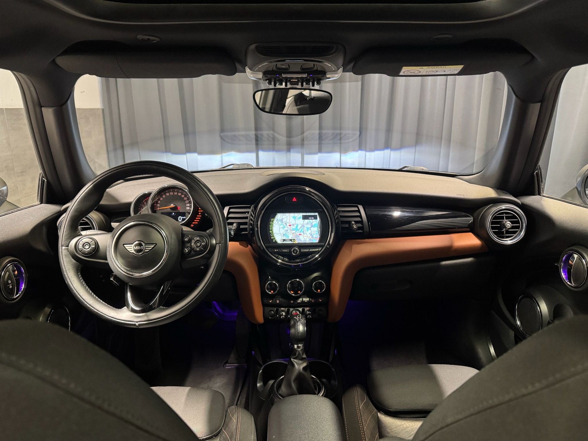 MINI Cooper Steptronic-image-6