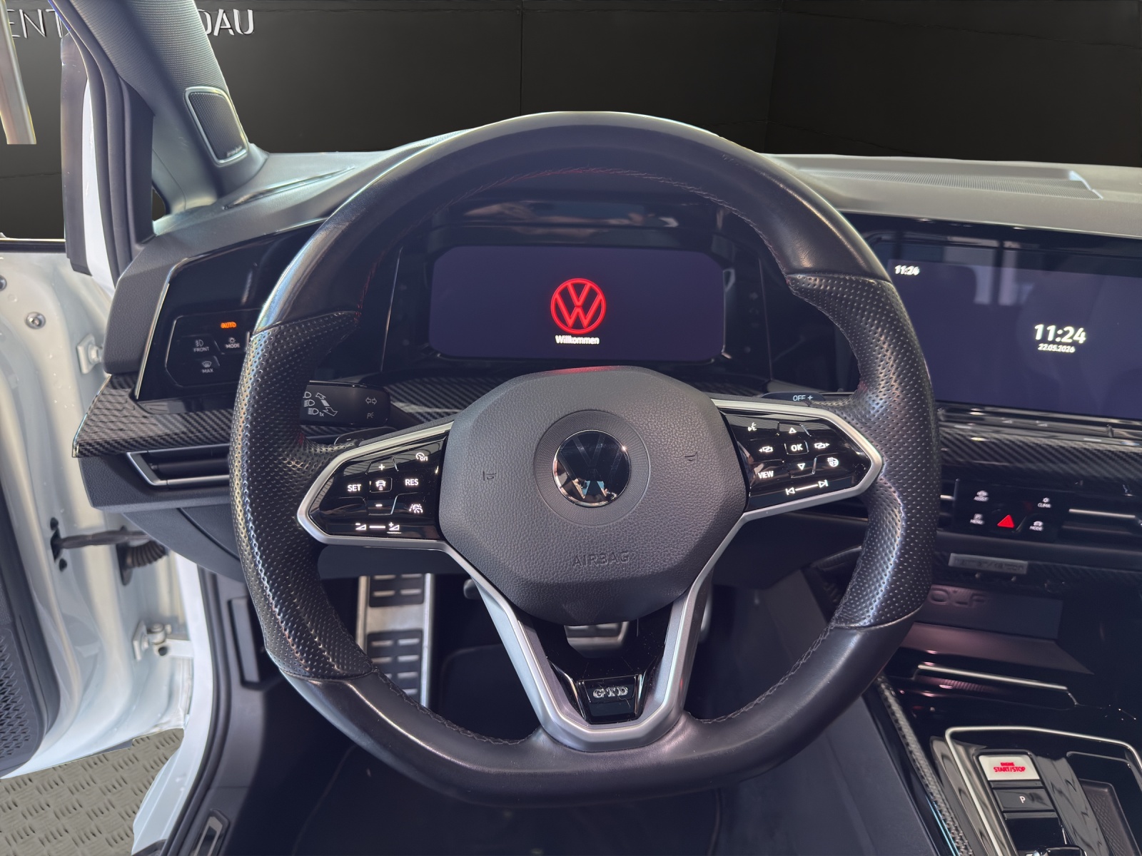 VW Golf 2.0 TDI GTD DSG Clubsport Edition-image-8