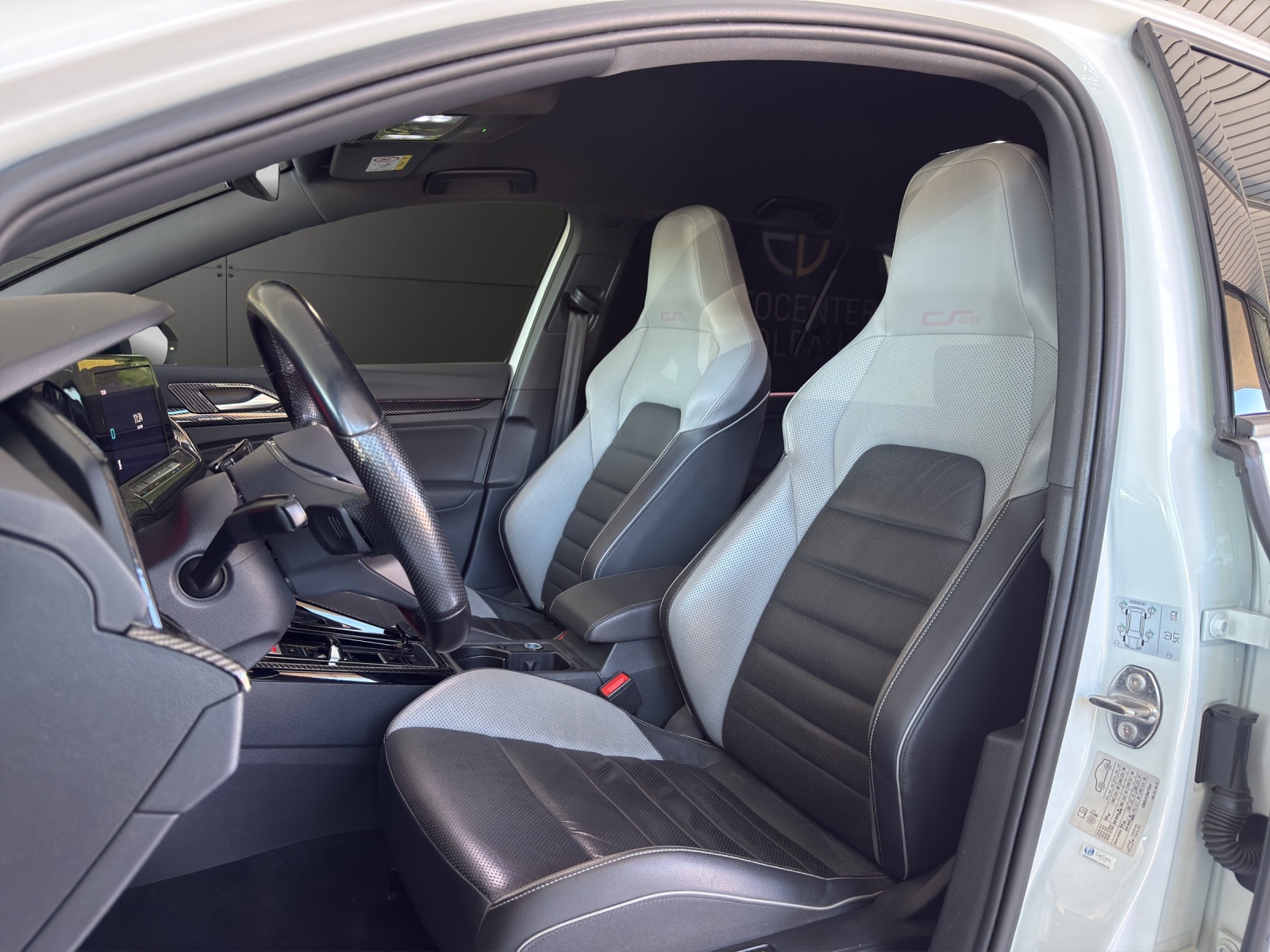 VW Golf 2.0 TDI GTD DSG Clubsport Edition-image-7