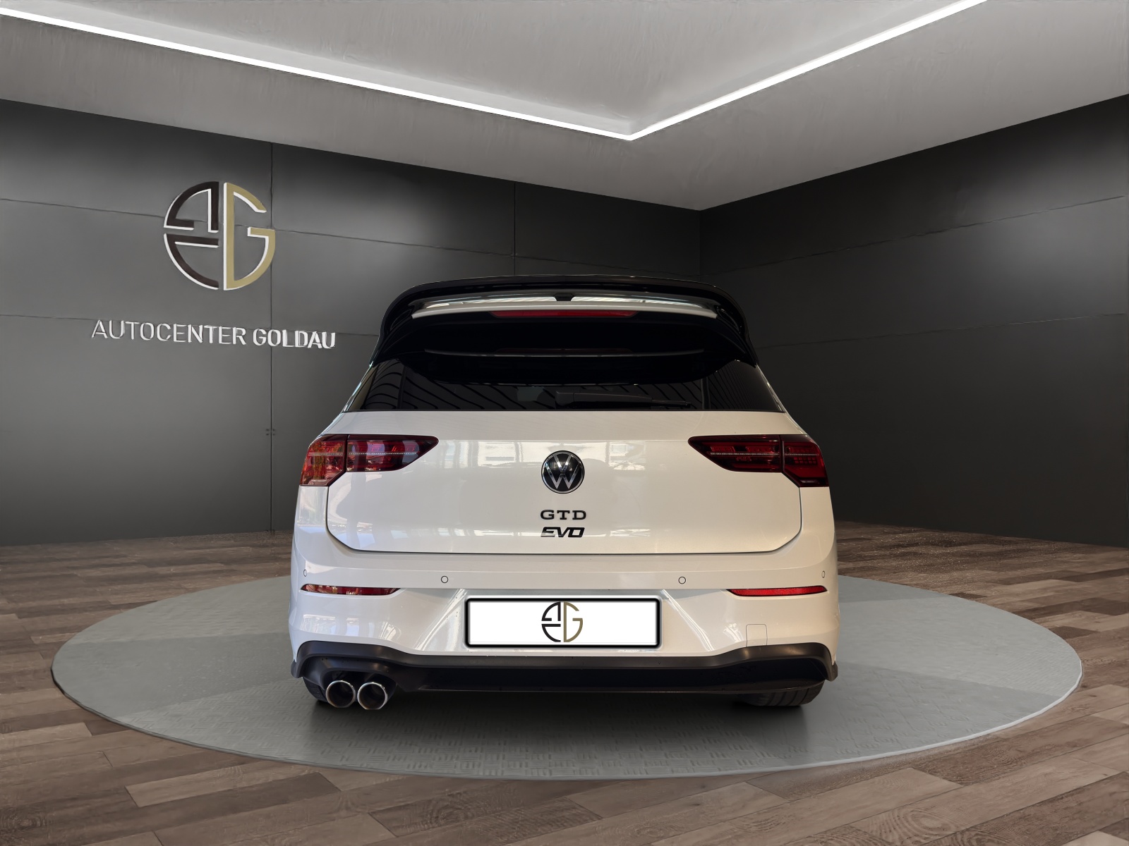VW Golf 2.0 TDI GTD DSG Clubsport Edition-showroom-element-2
