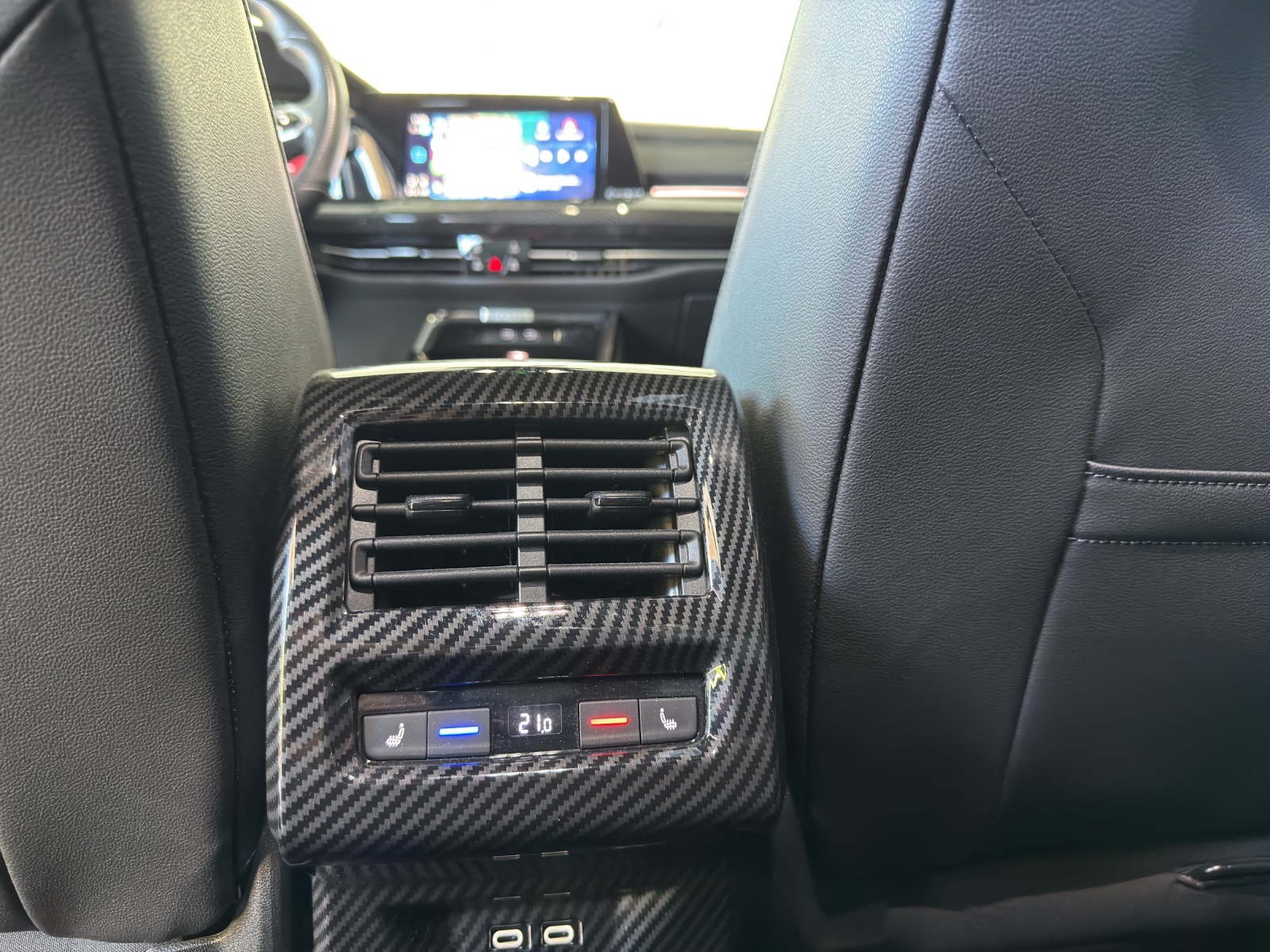 VW Golf 2.0 TDI GTD DSG Clubsport Edition-image-17