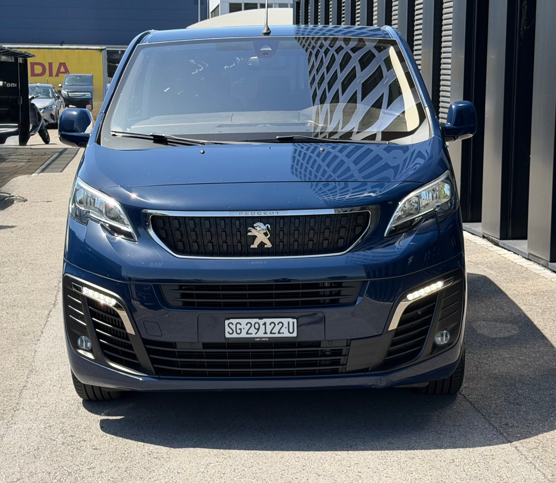 PEUGEOT Traveller 1.6 BlueHDi Active ♦️NEUER DPF*Ab MFK & Service♦️-image-10