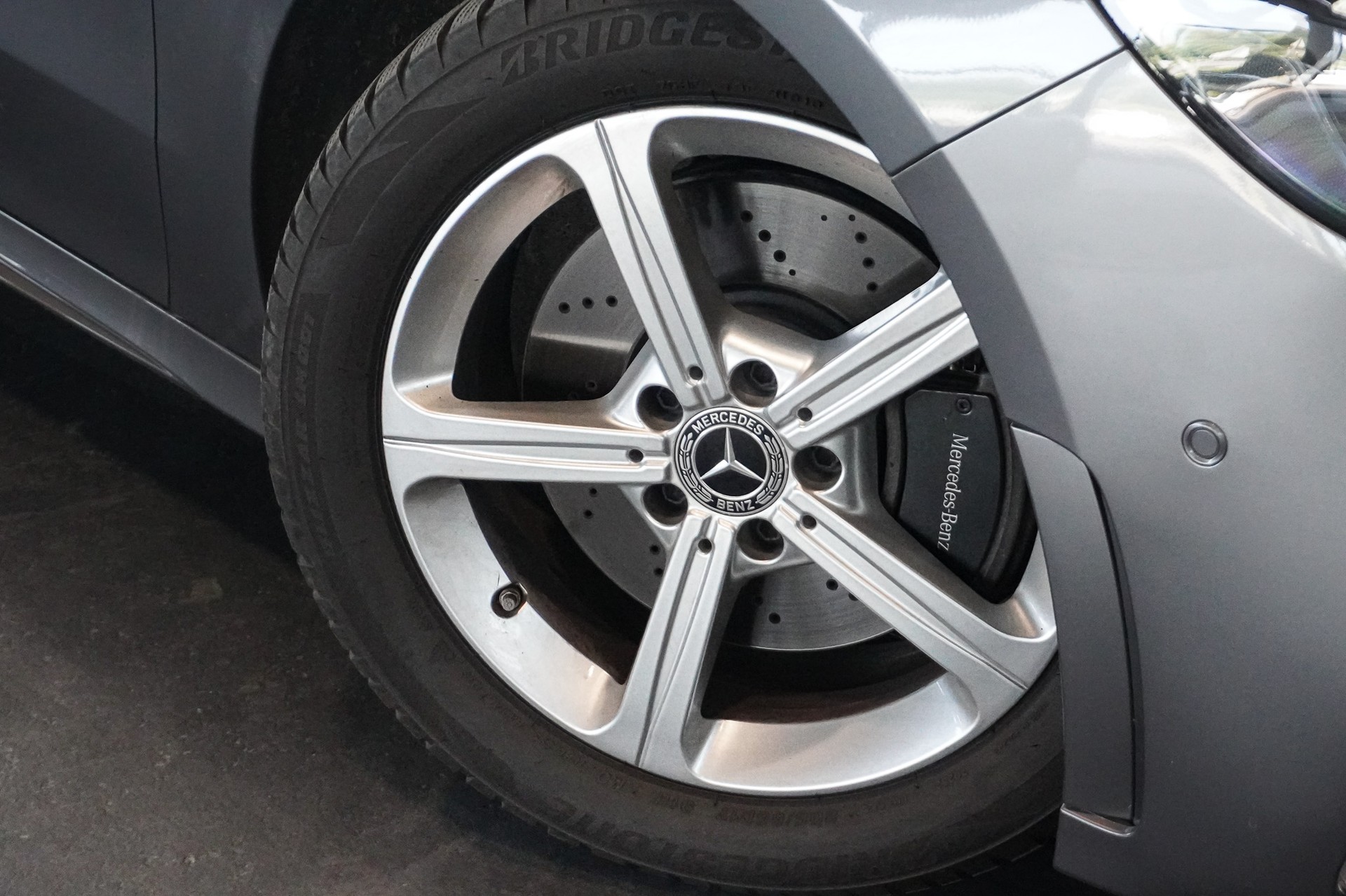 MERCEDES-BENZ B 220 4Matic AMG Line 7G-DCT-image-11