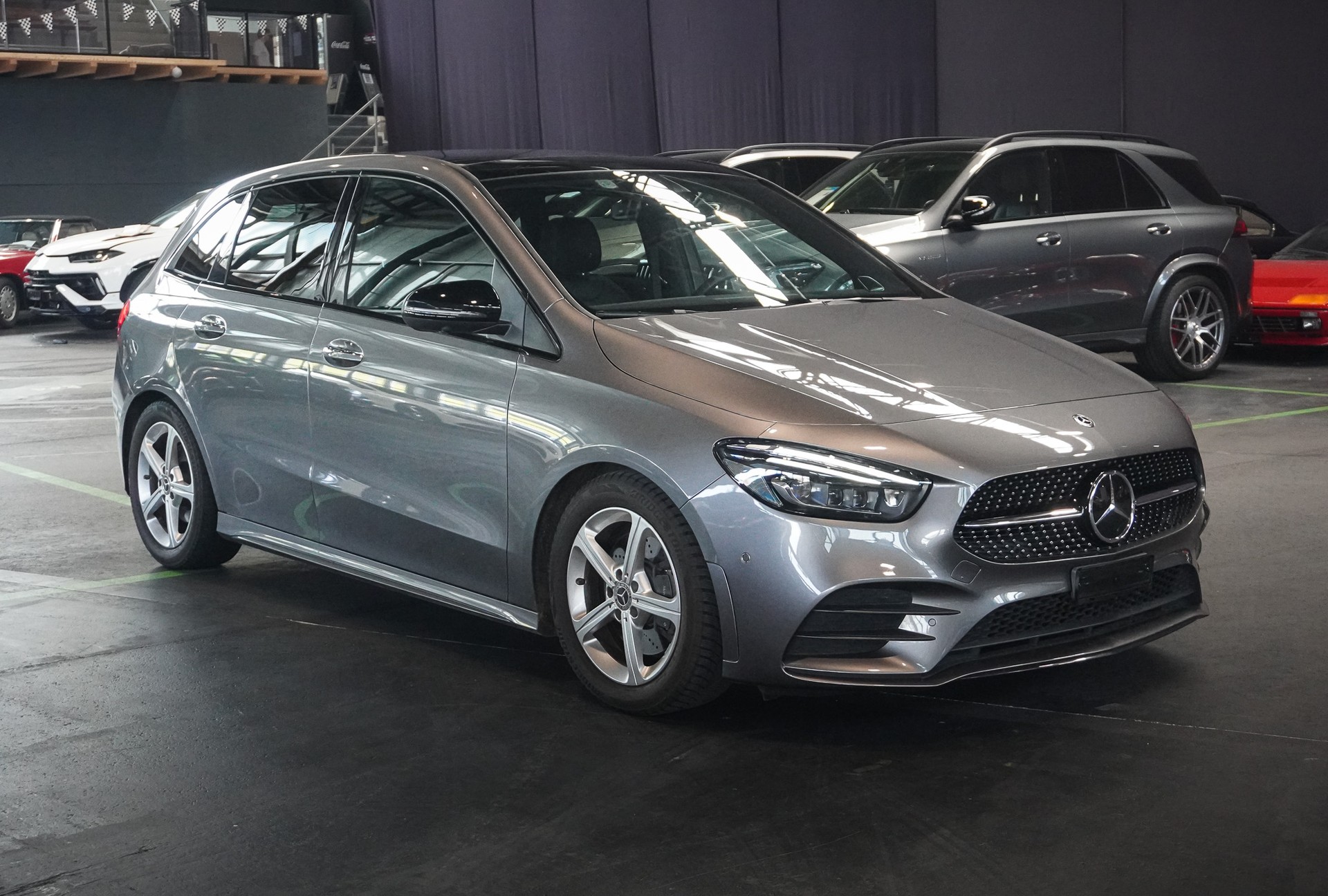 MERCEDES-BENZ B 220 4Matic AMG Line 7G-DCT-image-7