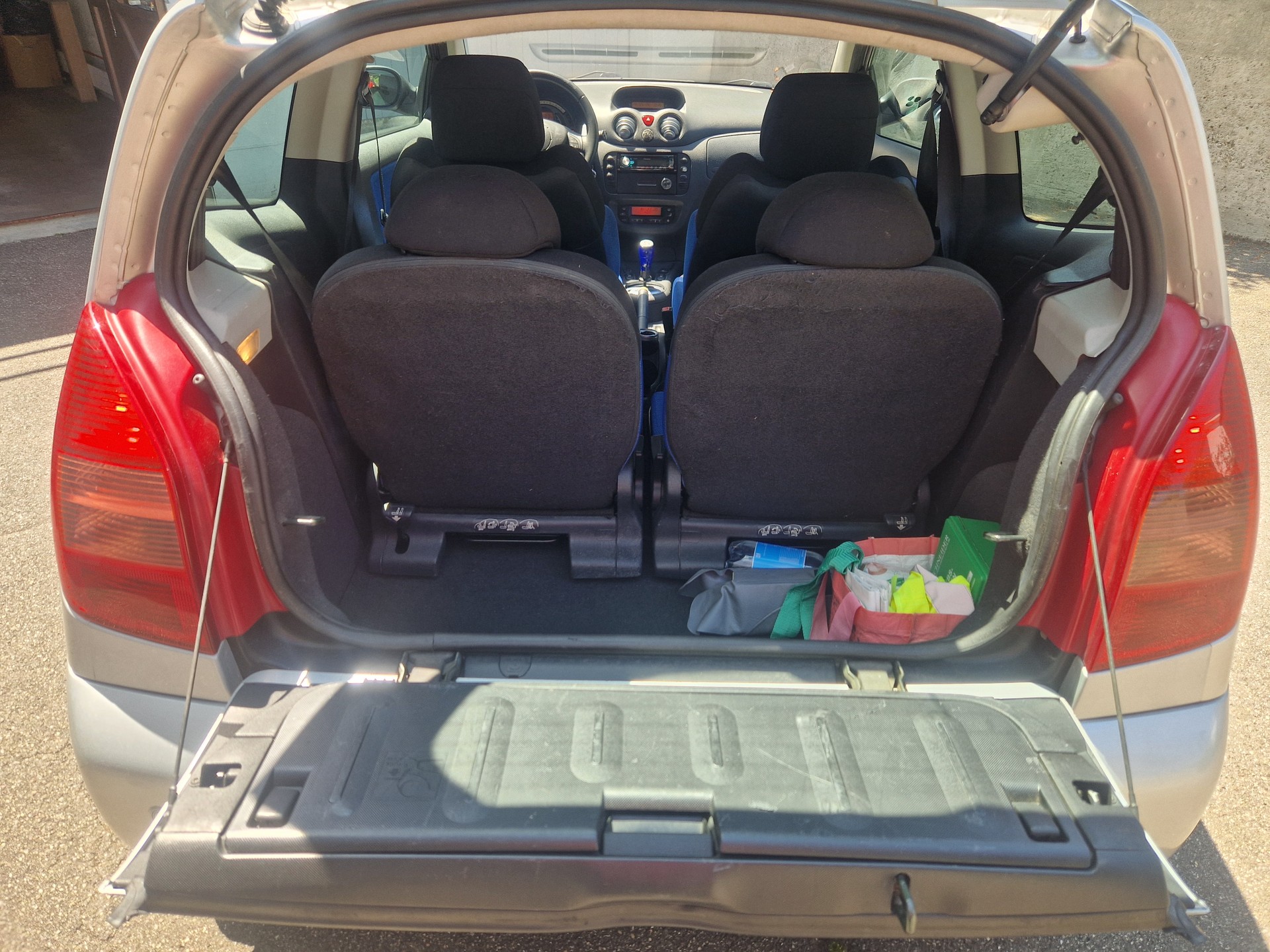 CITROEN C2 1.6i VTR SensoDrive-image-9