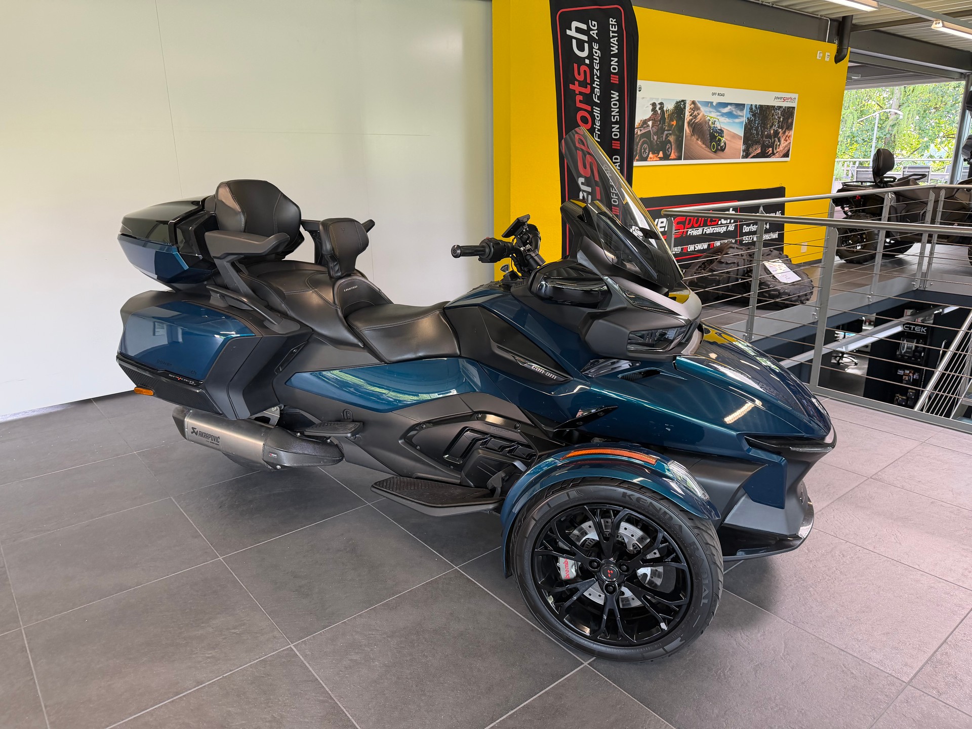CAN-AM Spyder RT-LTD Dark Edition SE6-image-2