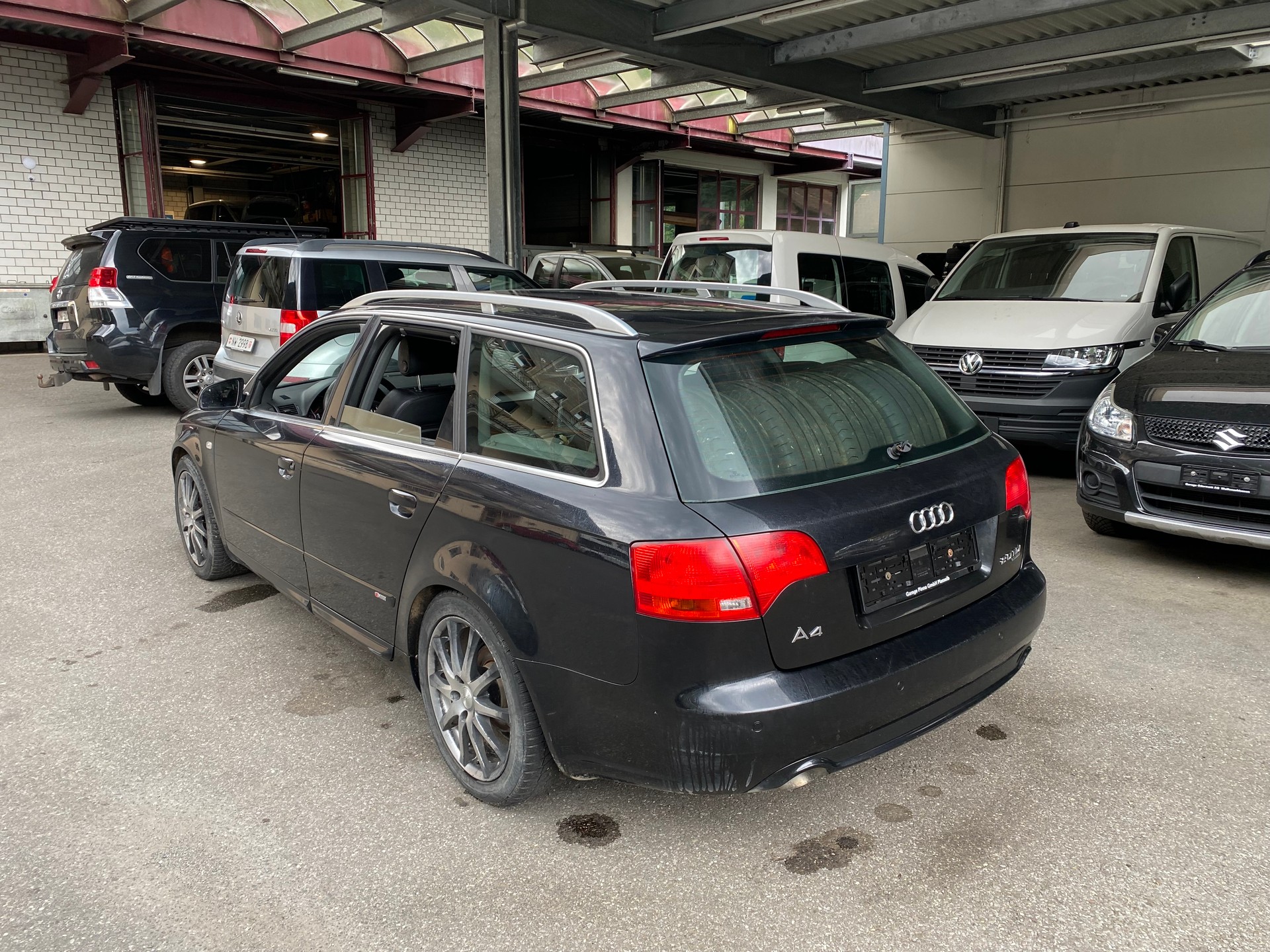 AUDI A4 Avant 2.0 TDI quattro-image-7