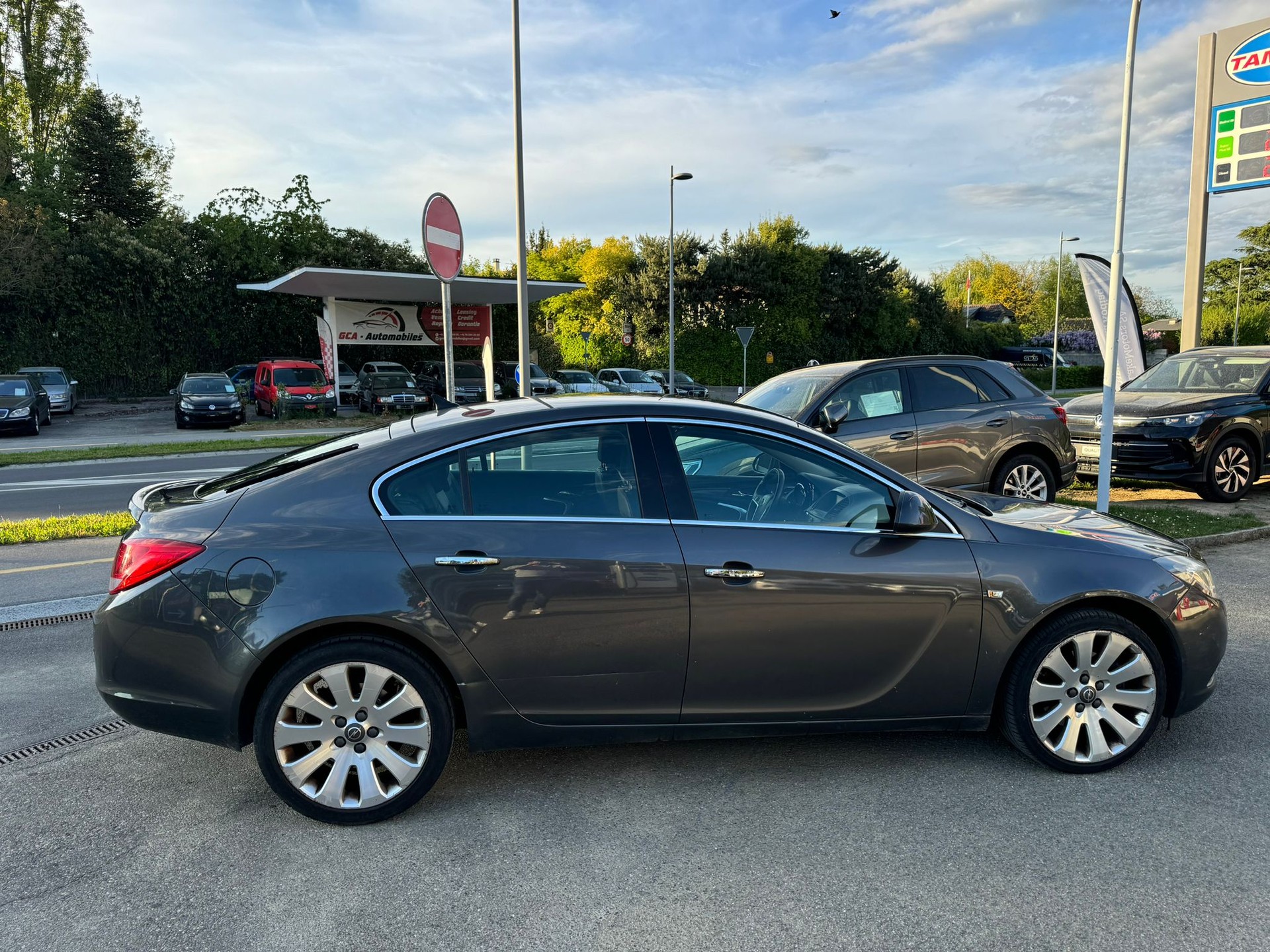 OPEL Insignia 2.0 CDTI Edition Automatic-image-3