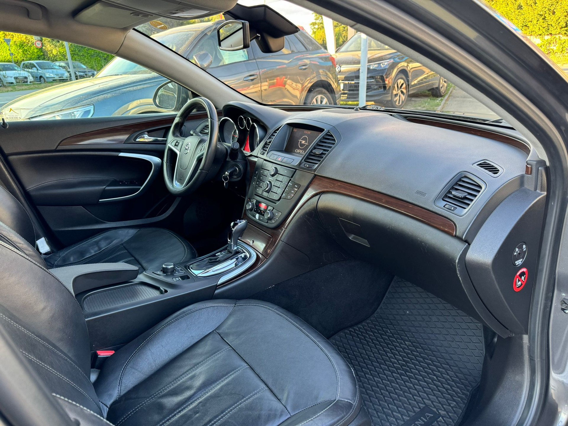 OPEL Insignia 2.0 CDTI Edition Automatic-image-11