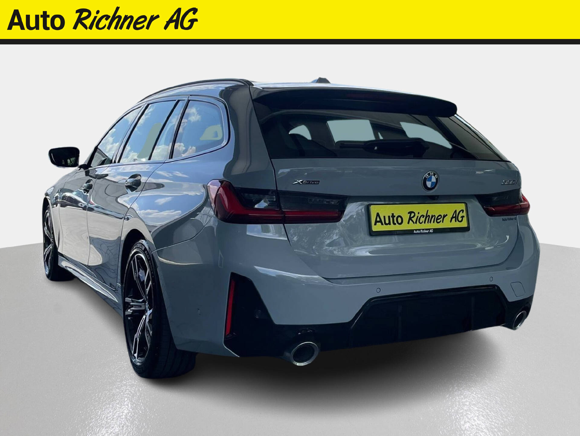BMW 330i xDrive SAG Touring-image-4