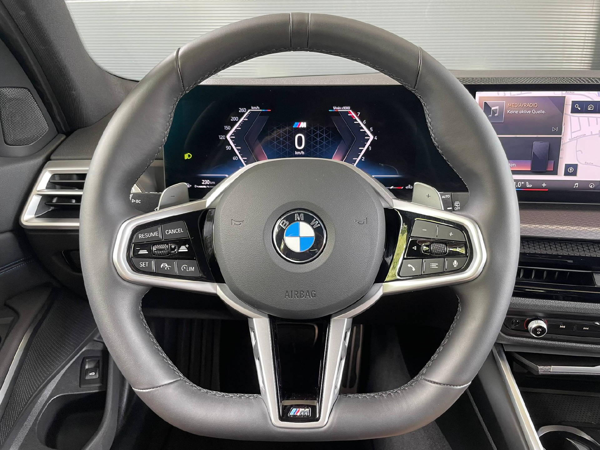 BMW 330i xDrive SAG Touring-image-6