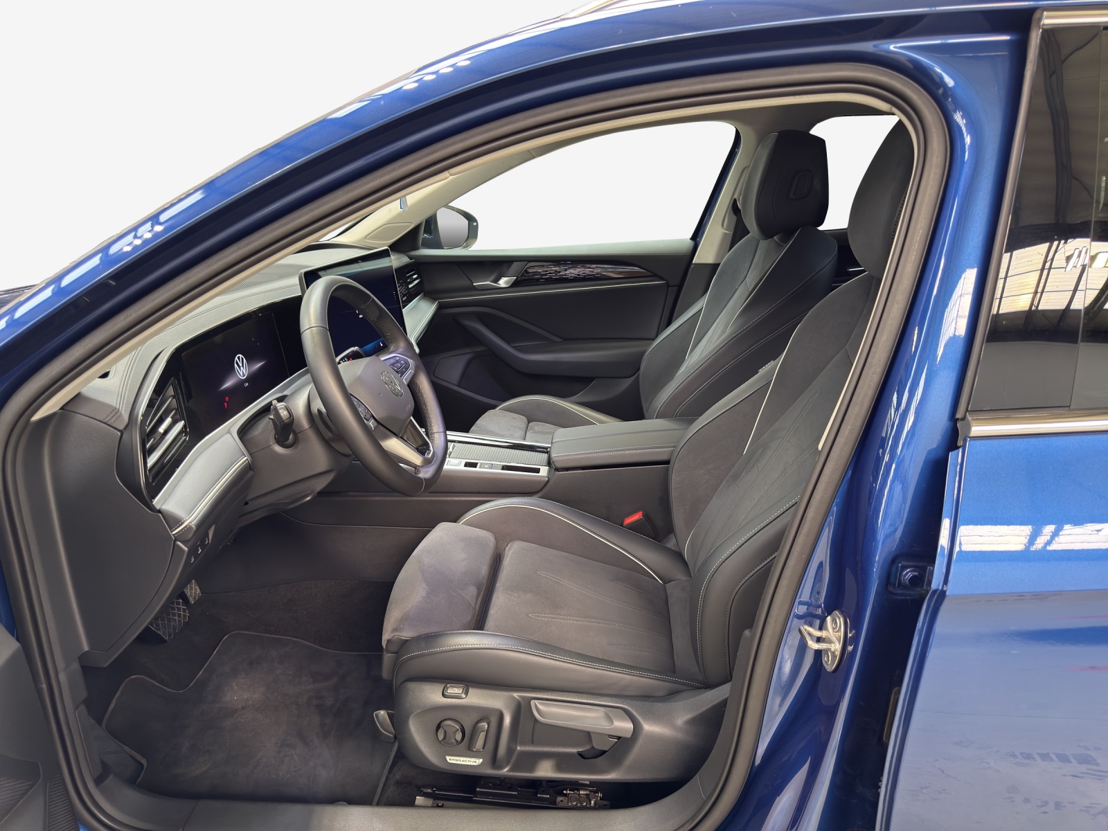 VW Passat Variant 2.0 TDI evo Elegance 4 Motion DSG-image-7