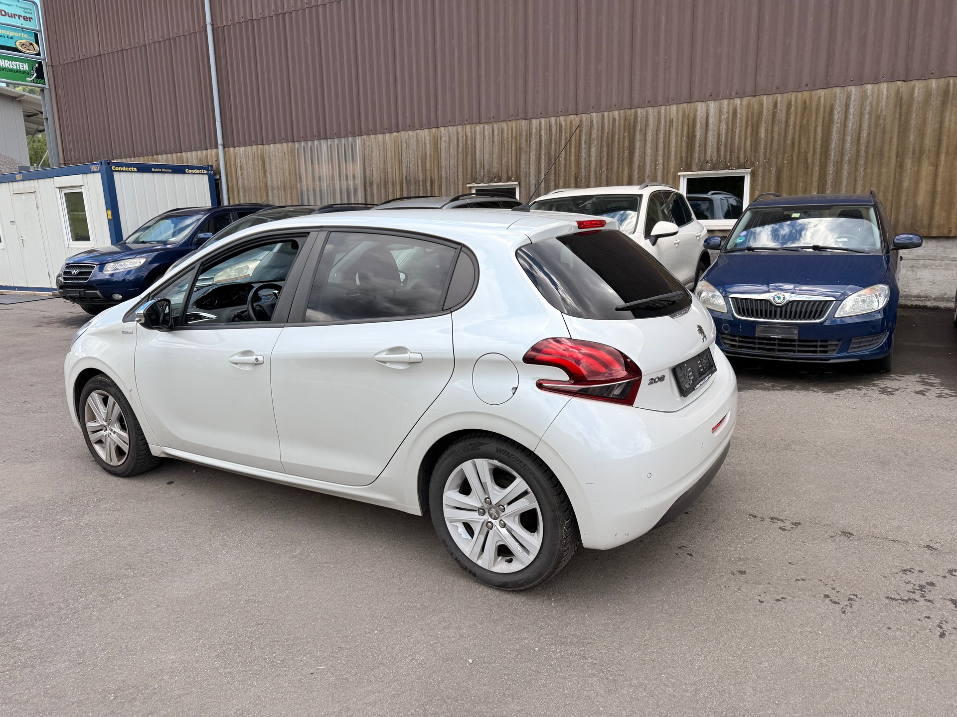 PEUGEOT 208 1.2 PureTech Access-image-7