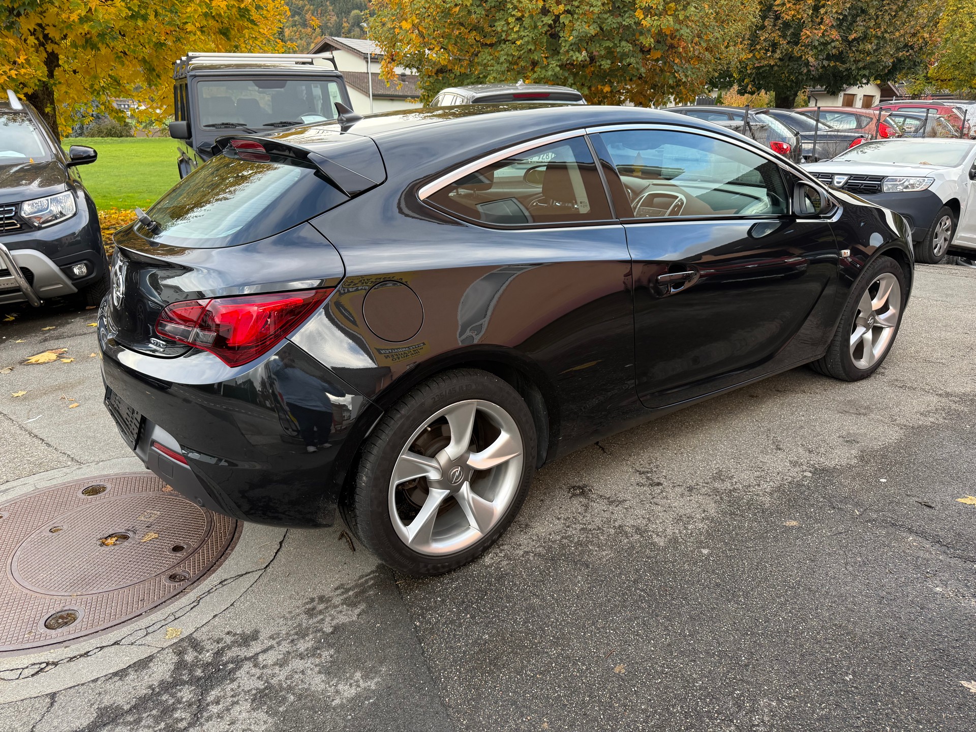 OPEL Astra GTC 1.4i 16V Turbo Sport-image-3