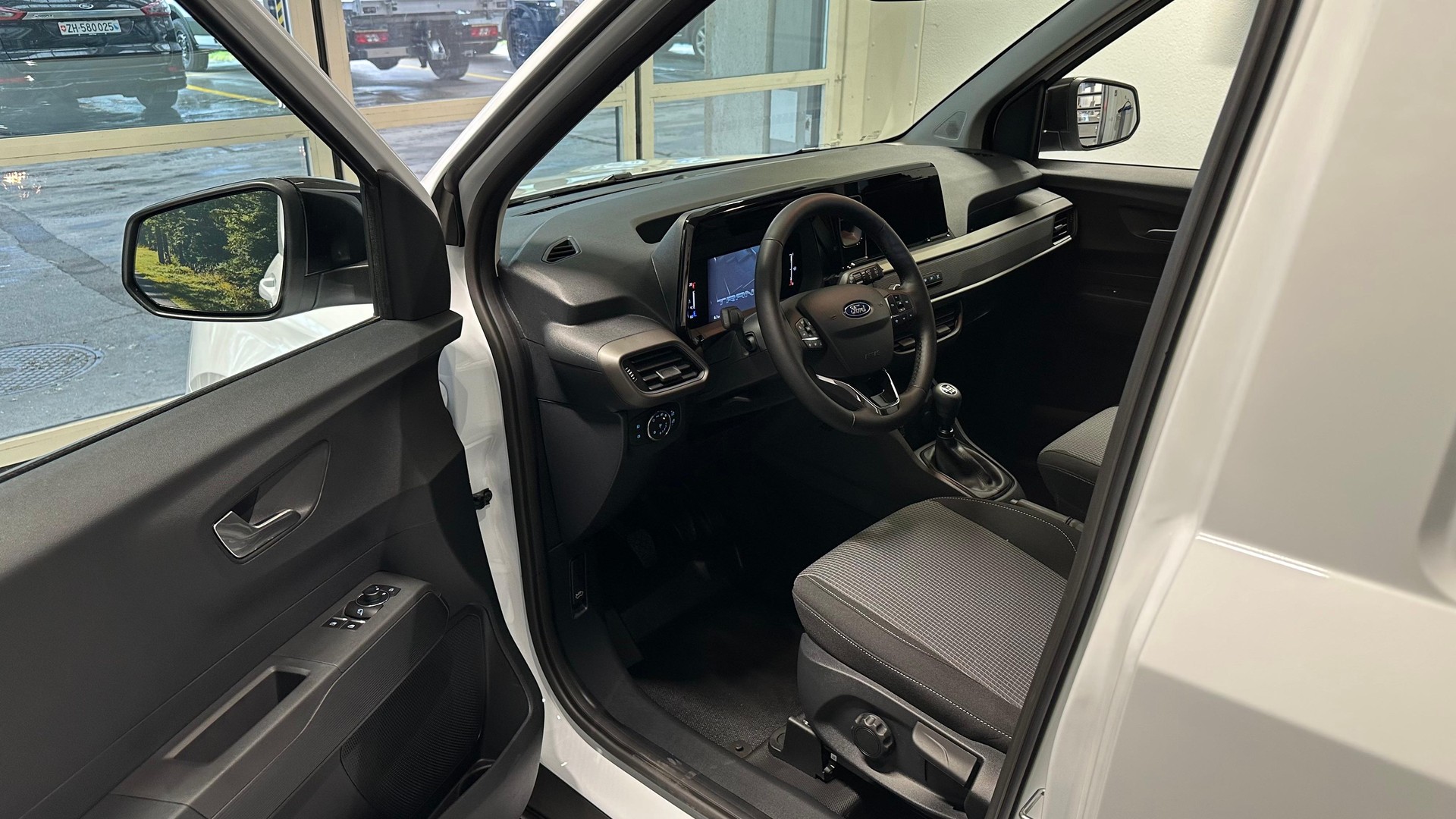 FORD Transit Courier Van 1.0 EcoBoost Trend-image-8
