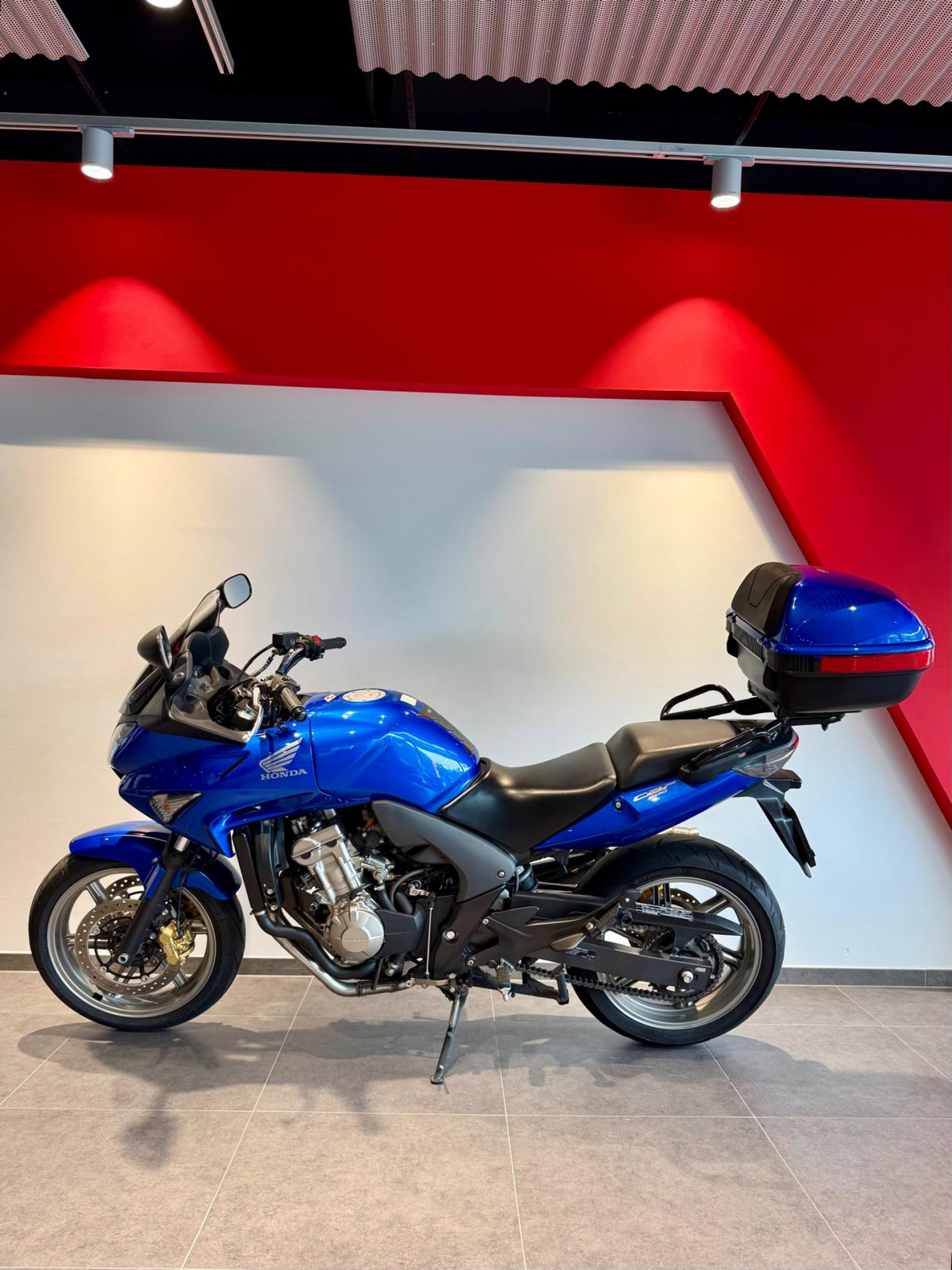 HONDA CBF 600 SA-image-2