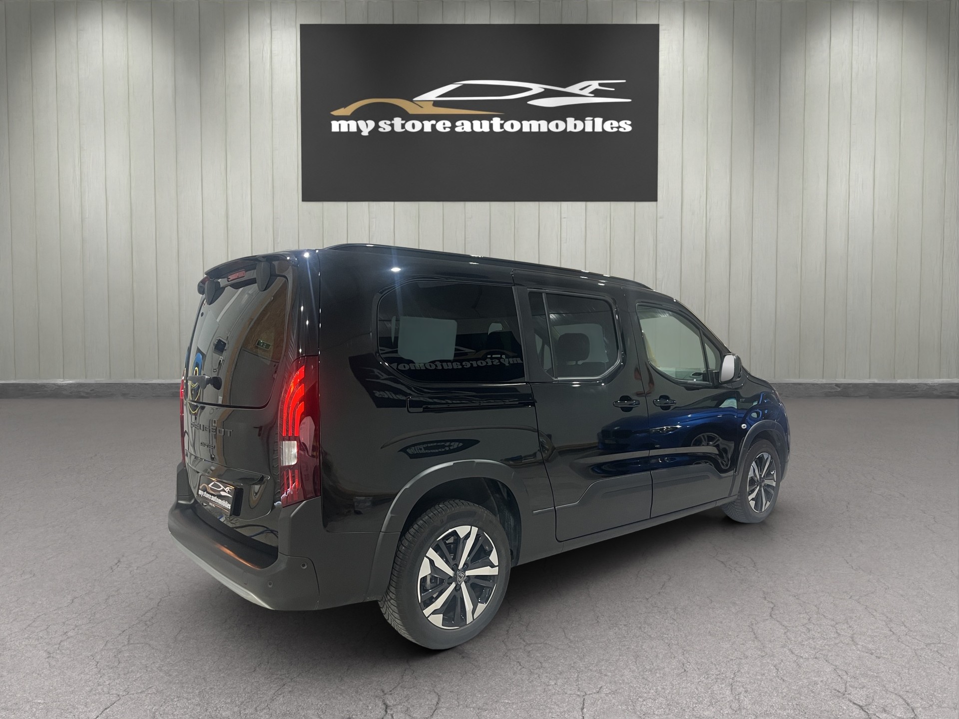 PEUGEOT Rifter Long 1.5 BlueHDi GT EAT8-image-6