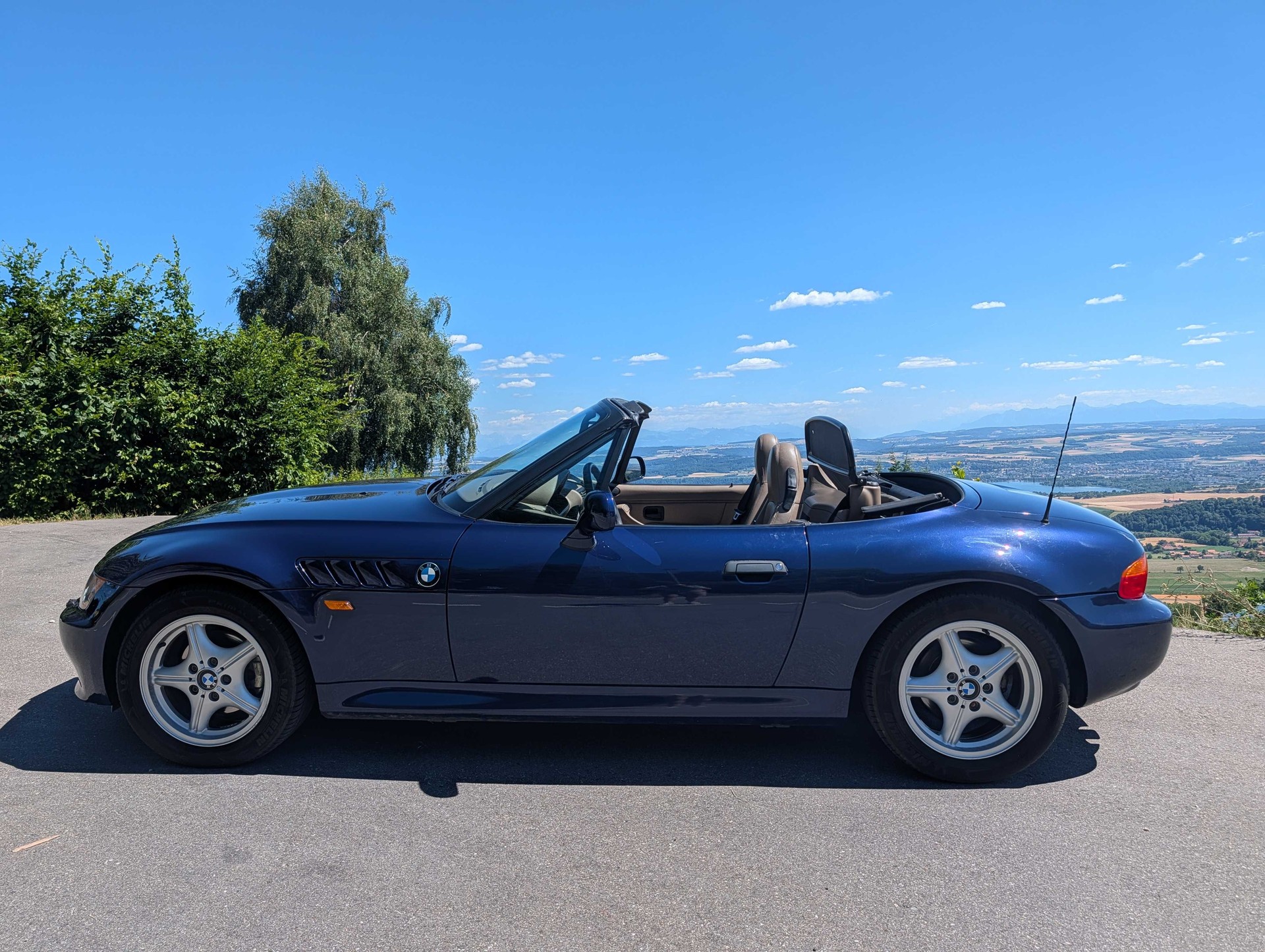 BMW Z3 1.9-image-2