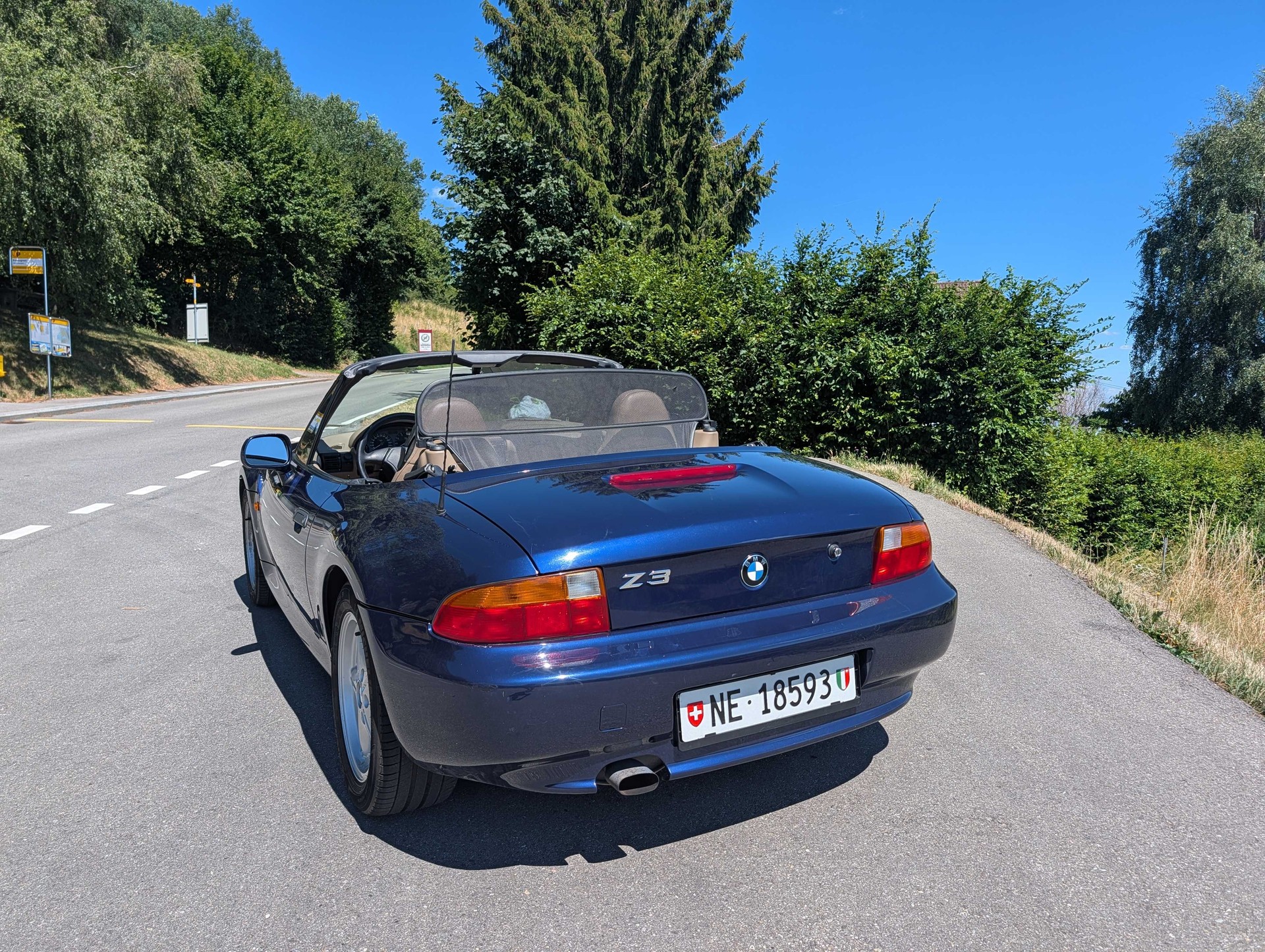 BMW Z3 1.9-image-3