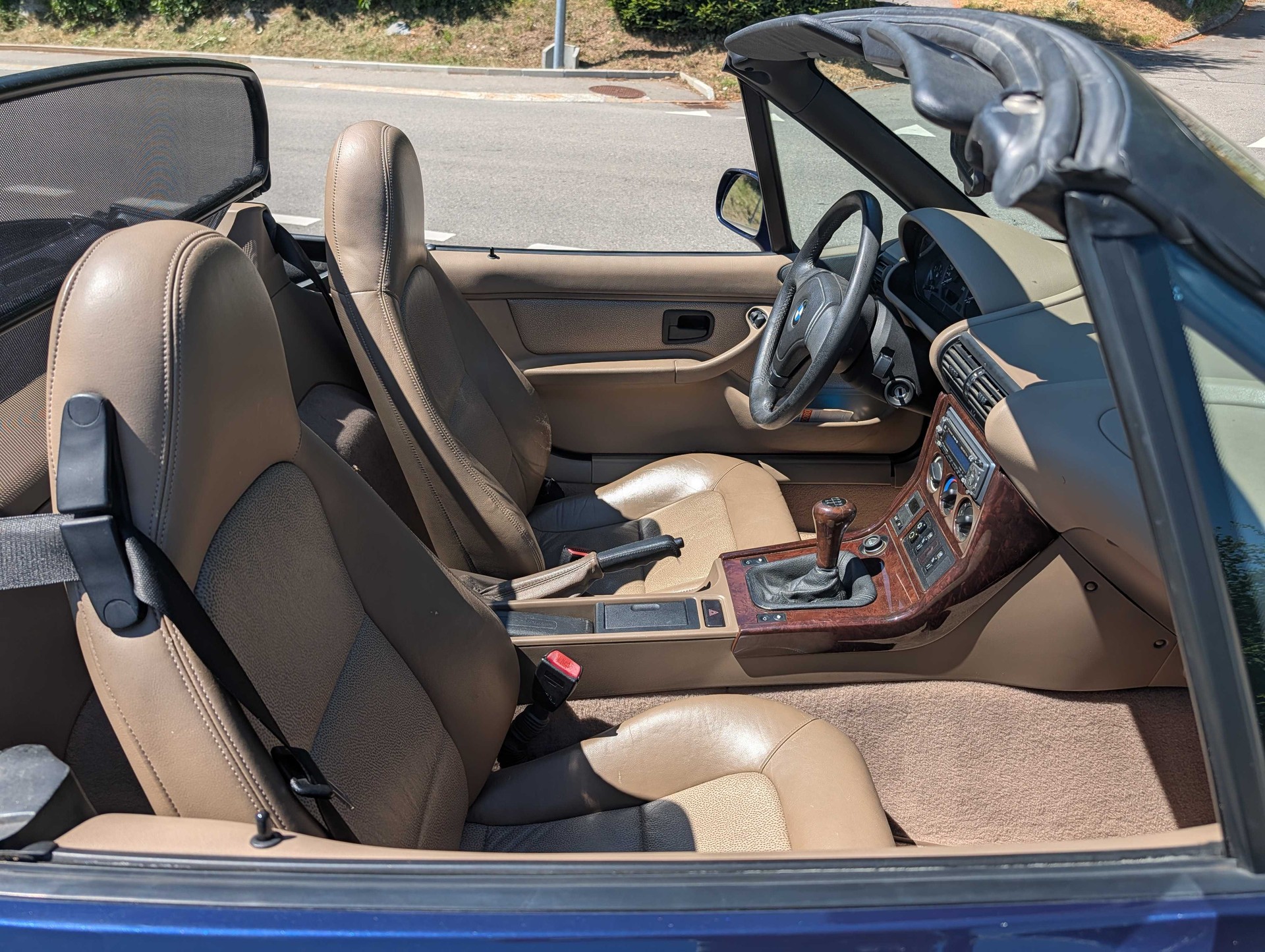 BMW Z3 1.9-image-5