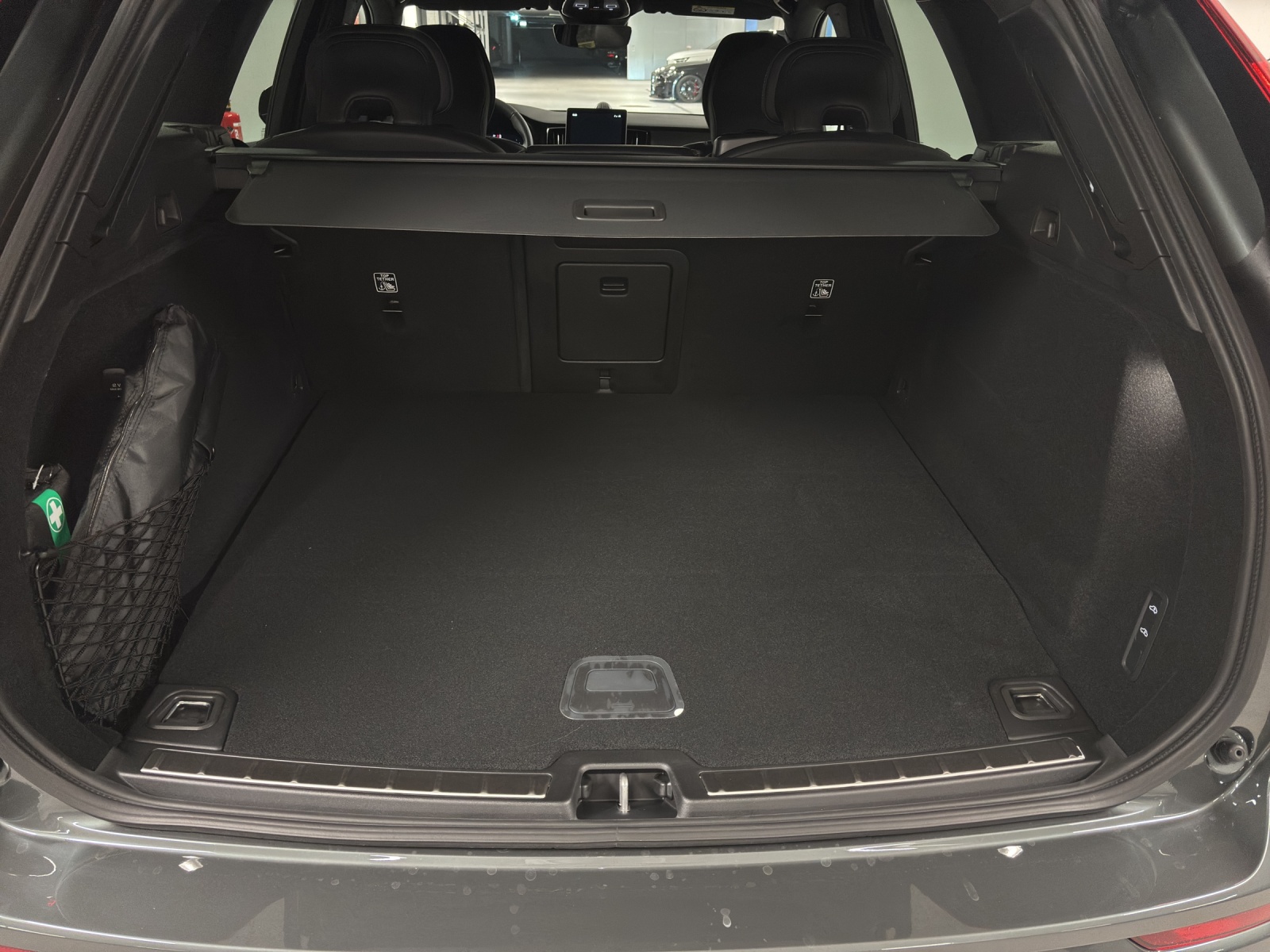 VOLVO XC60 2.0 T8 TE Ultra Dark eAWD-image-13