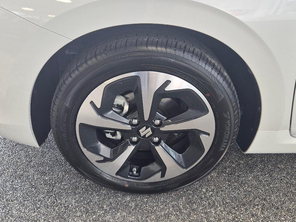 SUZUKI Swift 1.2 Compact Top Hybrid-image-14