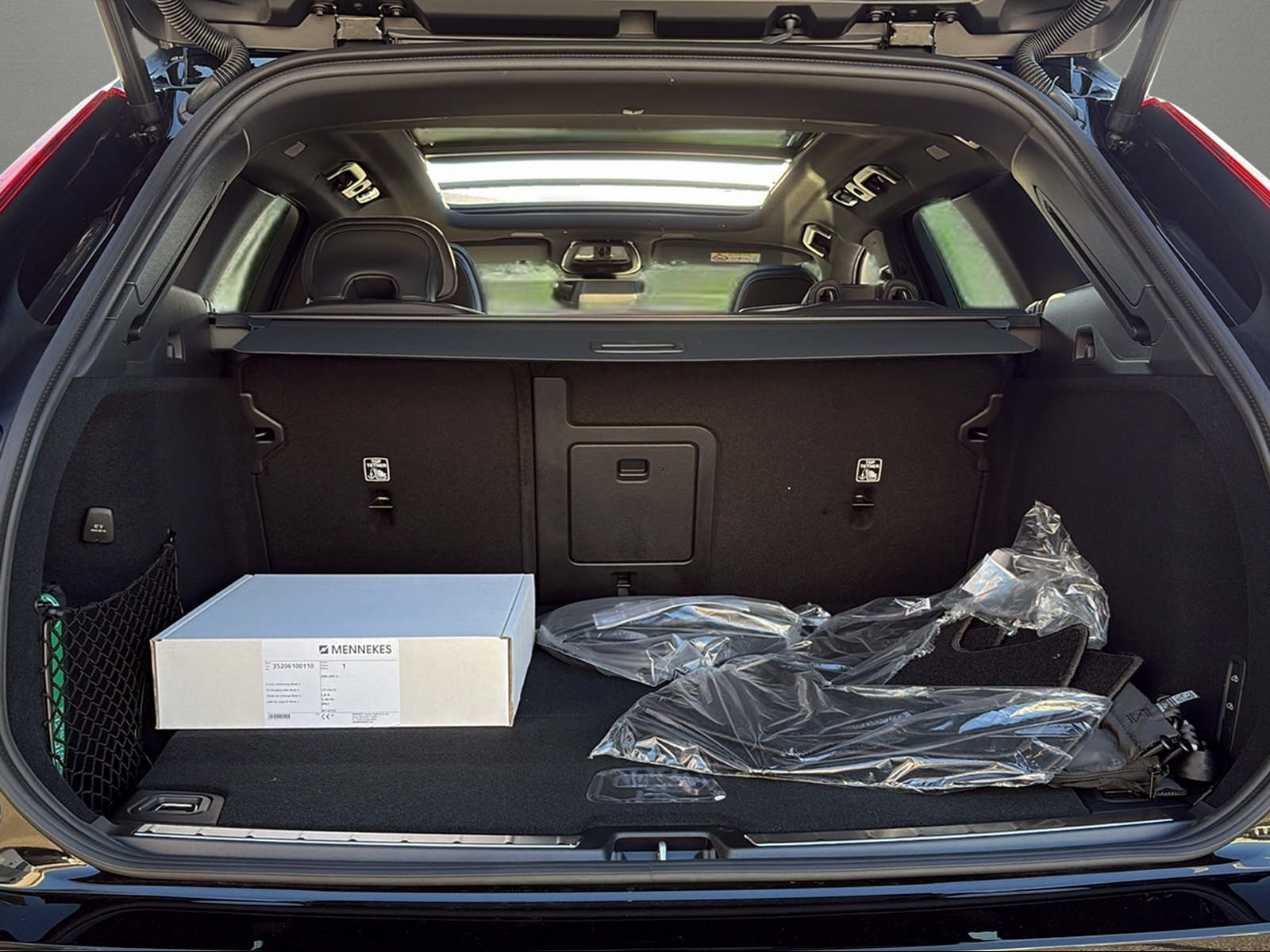 VOLVO XC60 T8 eAWD PluginHybrid Ultra Dark Geartronic-image-9
