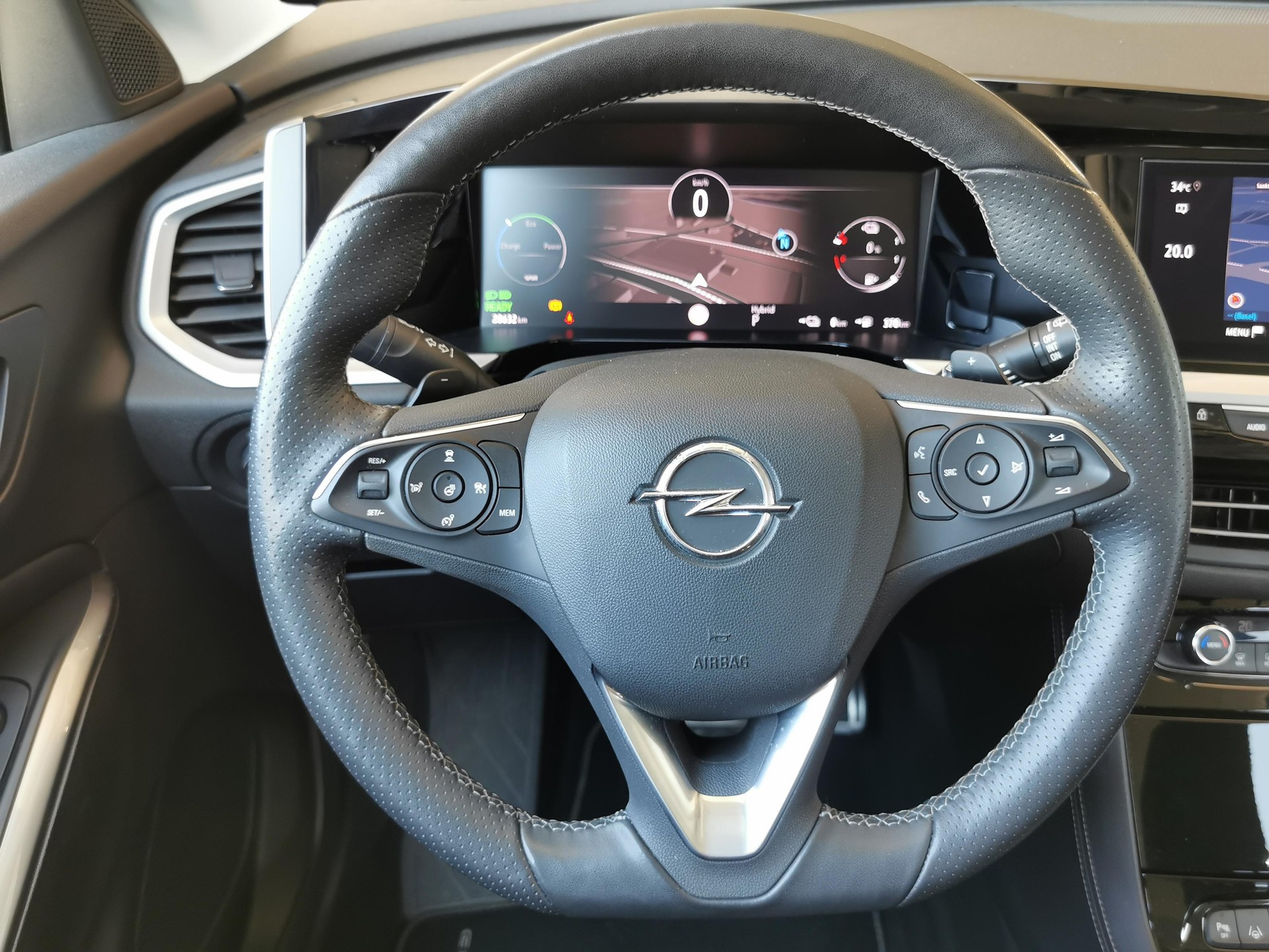 OPEL Grandland 1.6 T PHEV GSE-image-4