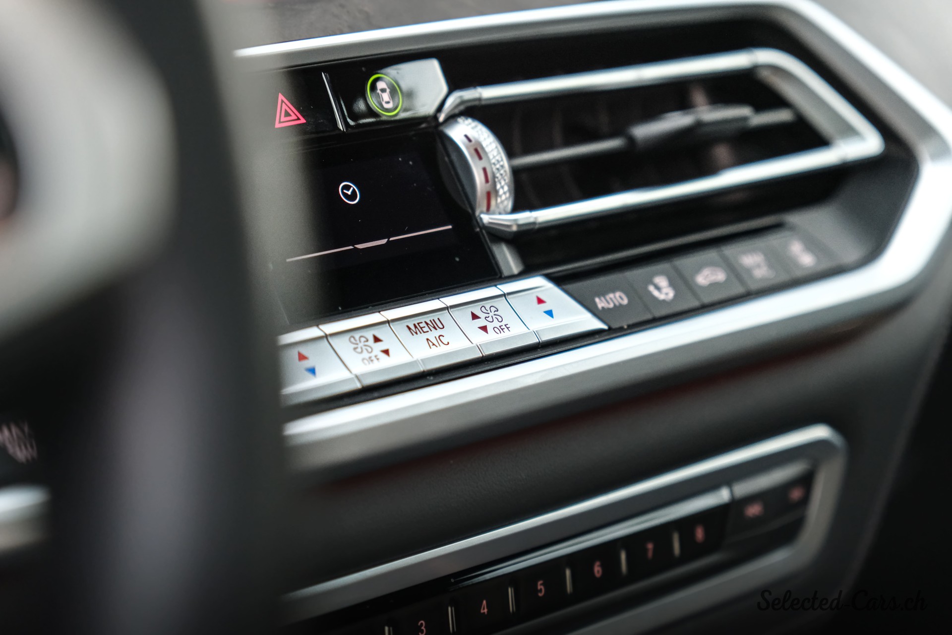 AUDI SQ7 TFSI quattro tiptronic-image-8