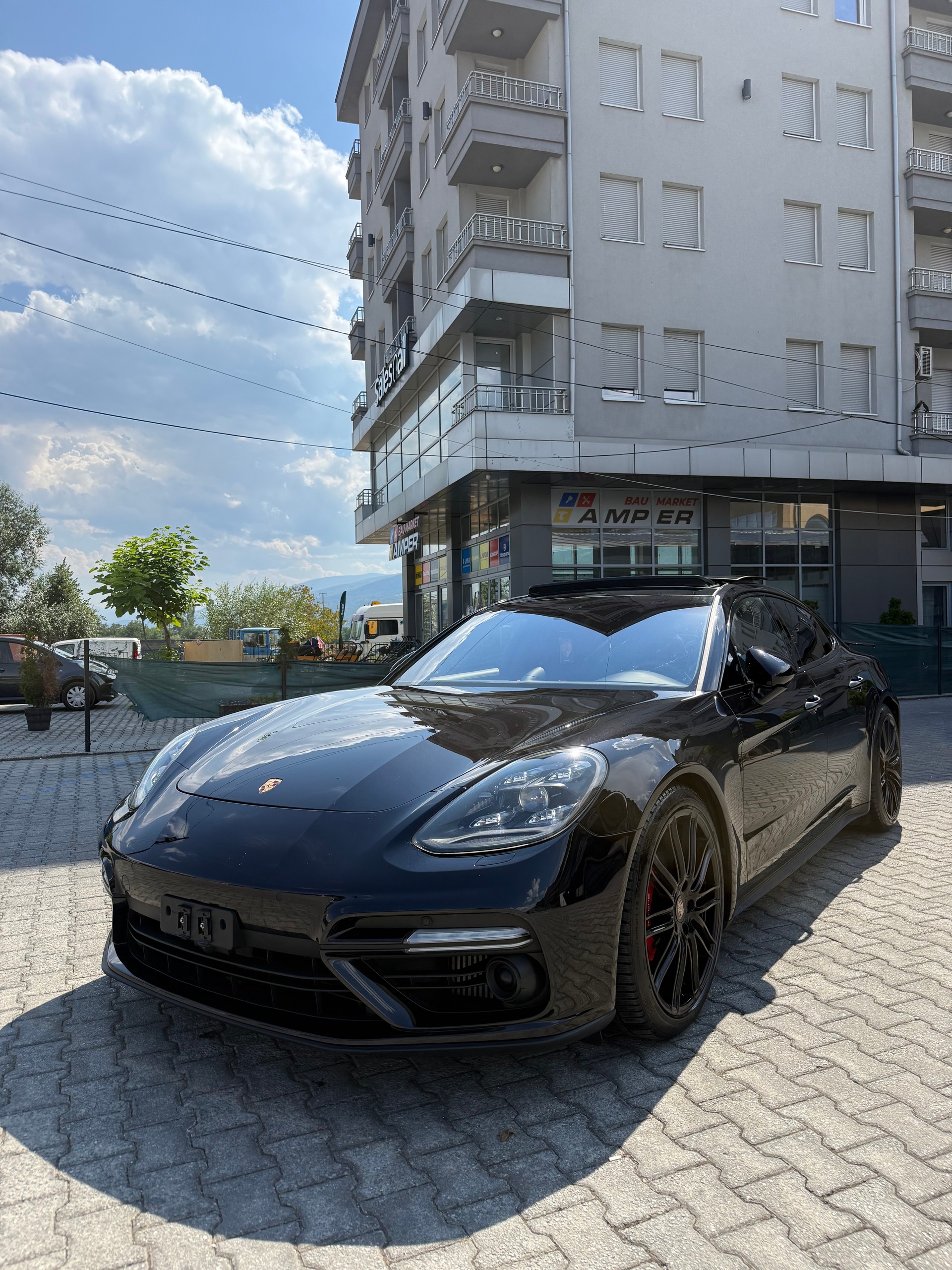 PORSCHE Panamera Turbo PDK-image-1