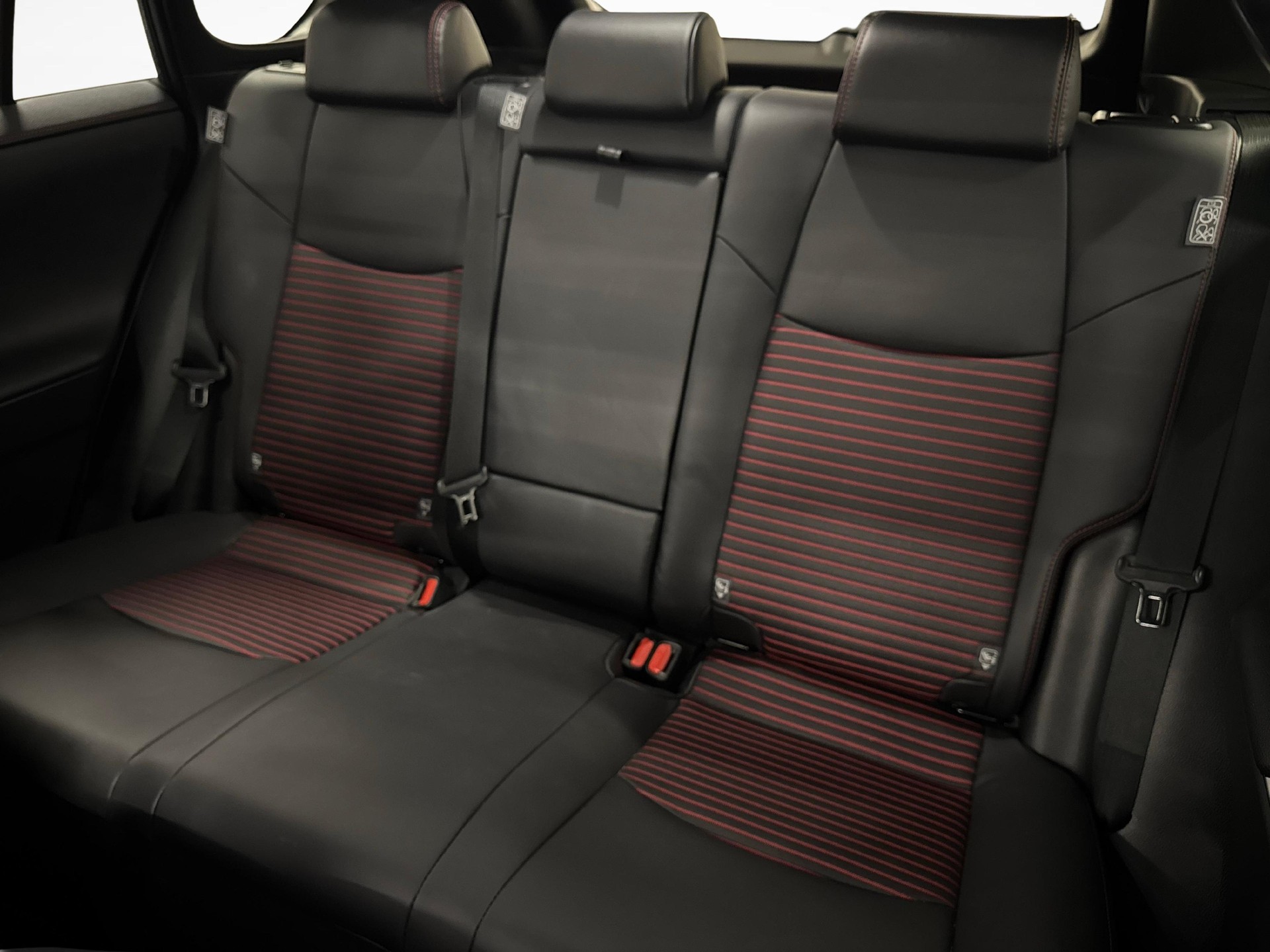 TOYOTA RAV4 2.5 Plug-In-Hybrid Premium-image-11