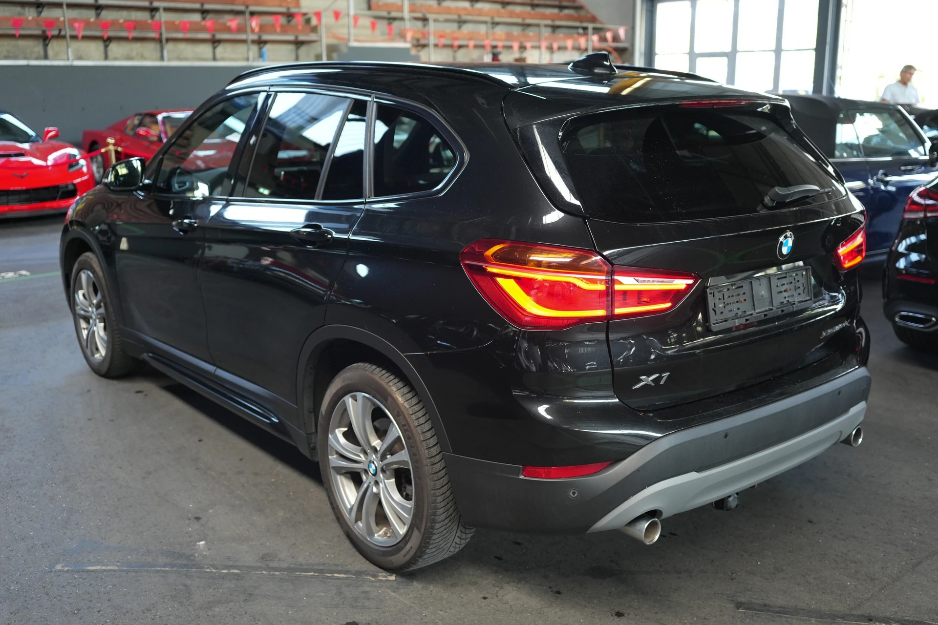 BMW X1 sDrive 20d xLine Steptronic-showroom-element-3