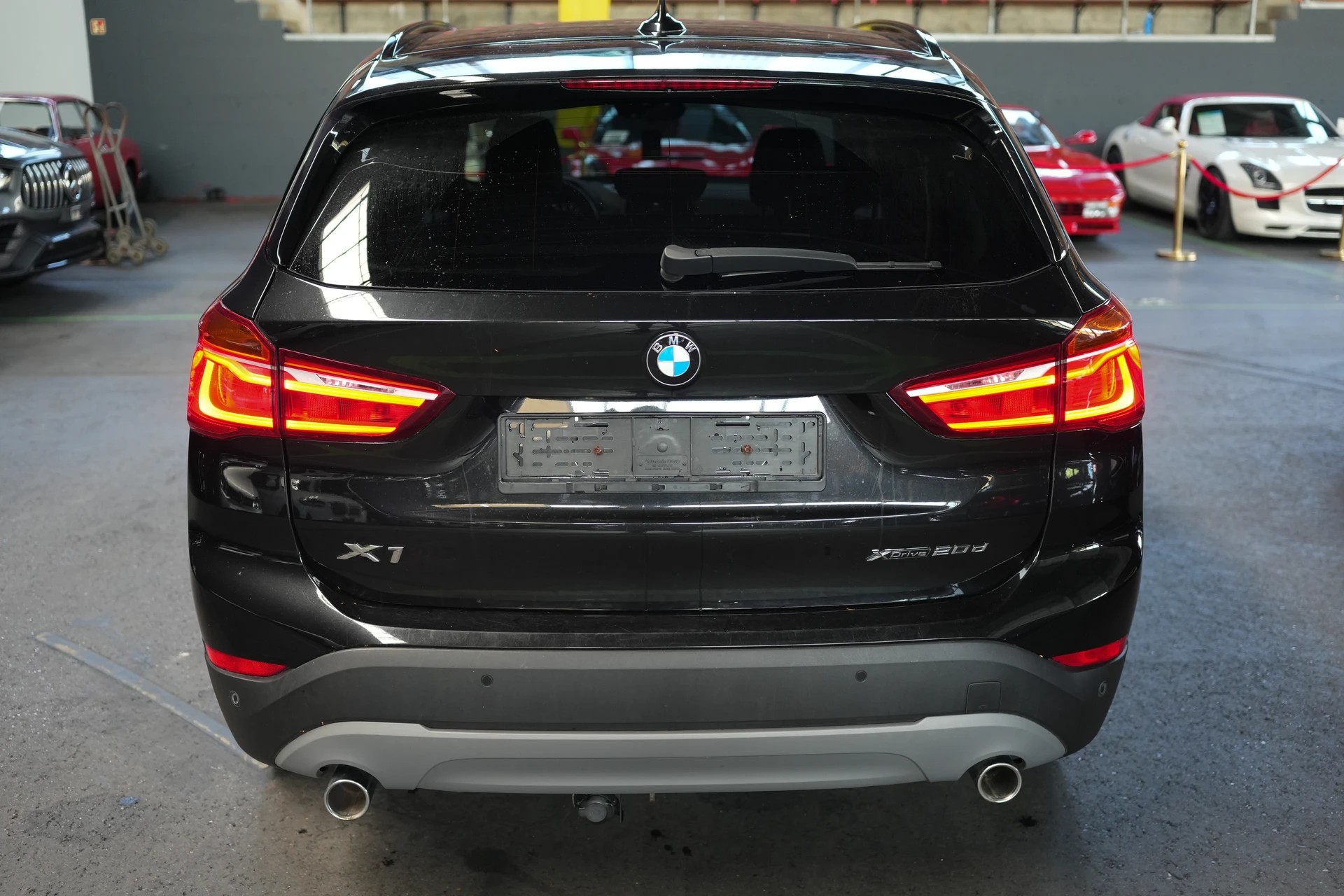 BMW X1 sDrive 20d xLine Steptronic-showroom-element-2