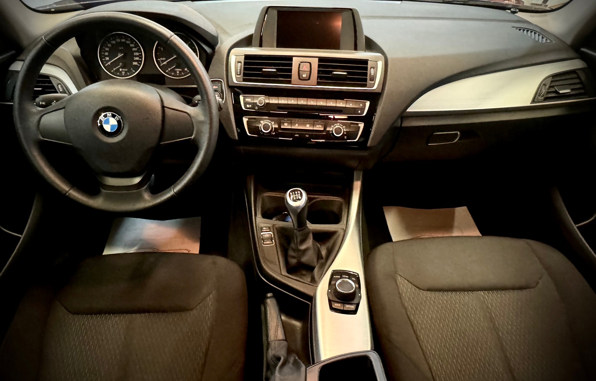BMW 116d-image-11