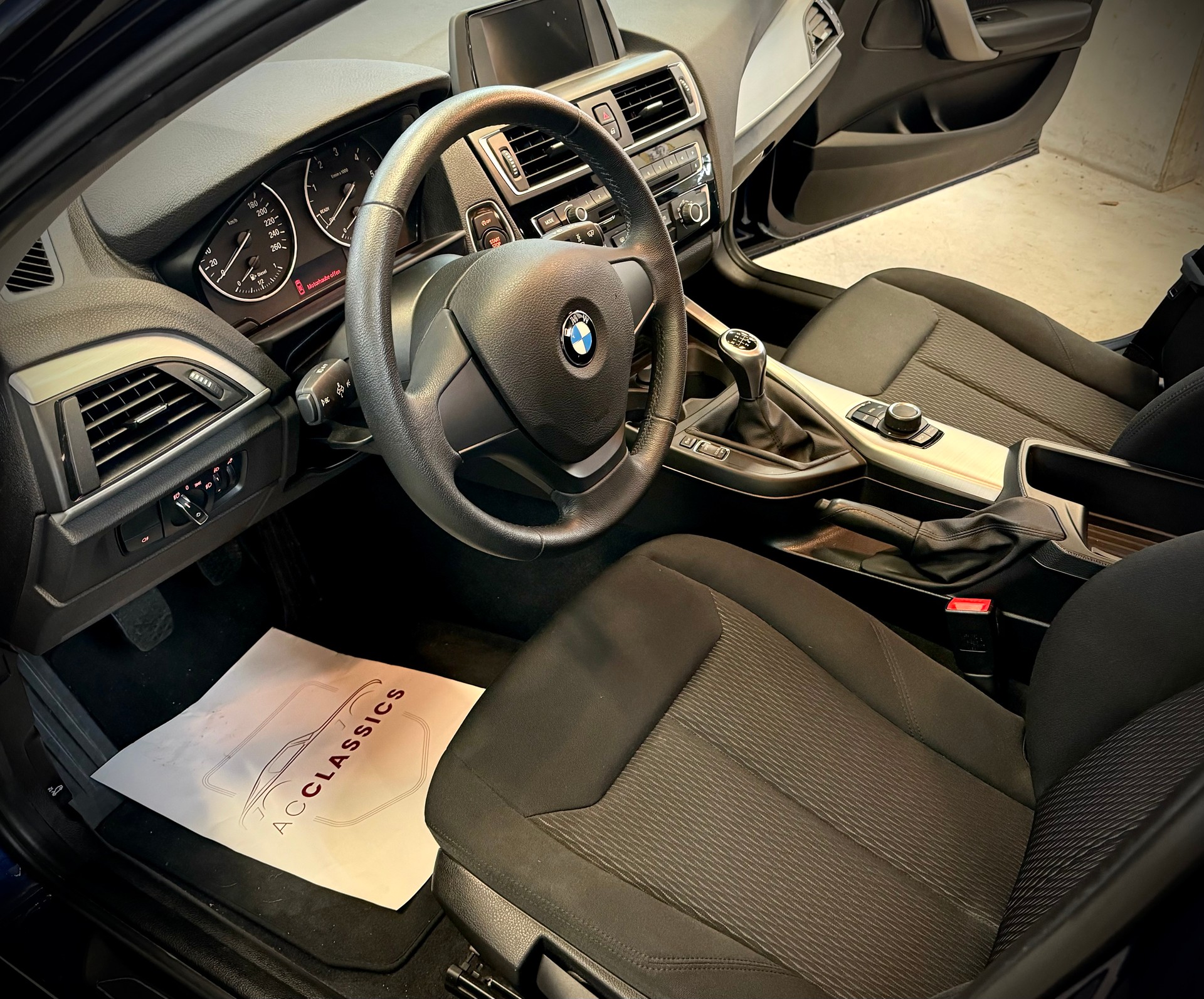 BMW 116d-image-13
