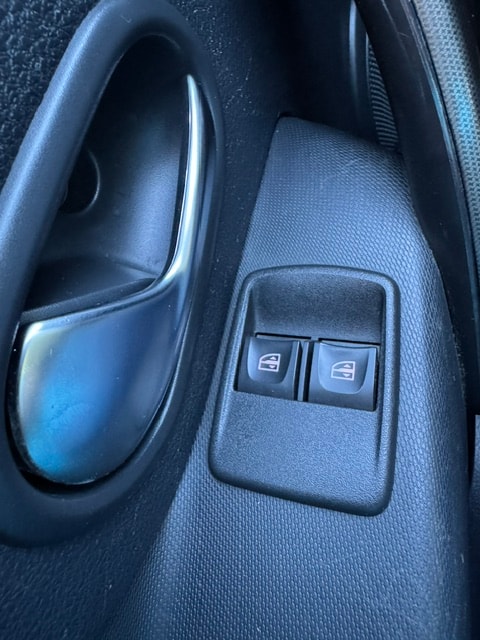 DACIA Sandero 0.9 STEPWAY-image-17